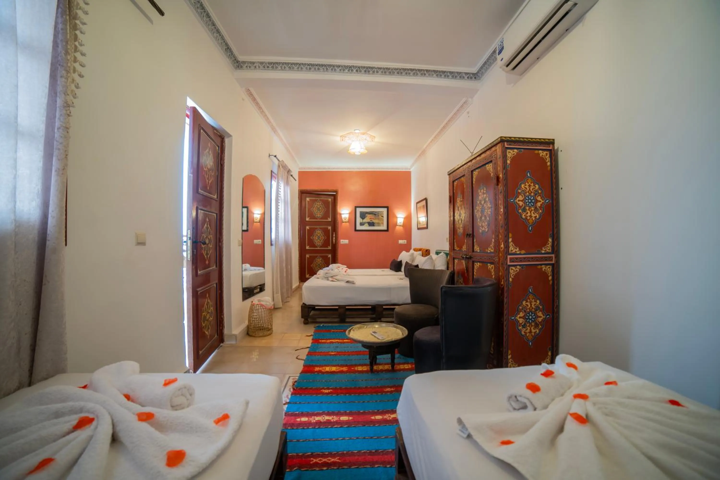 Bed in Riad Arabic House & Spa