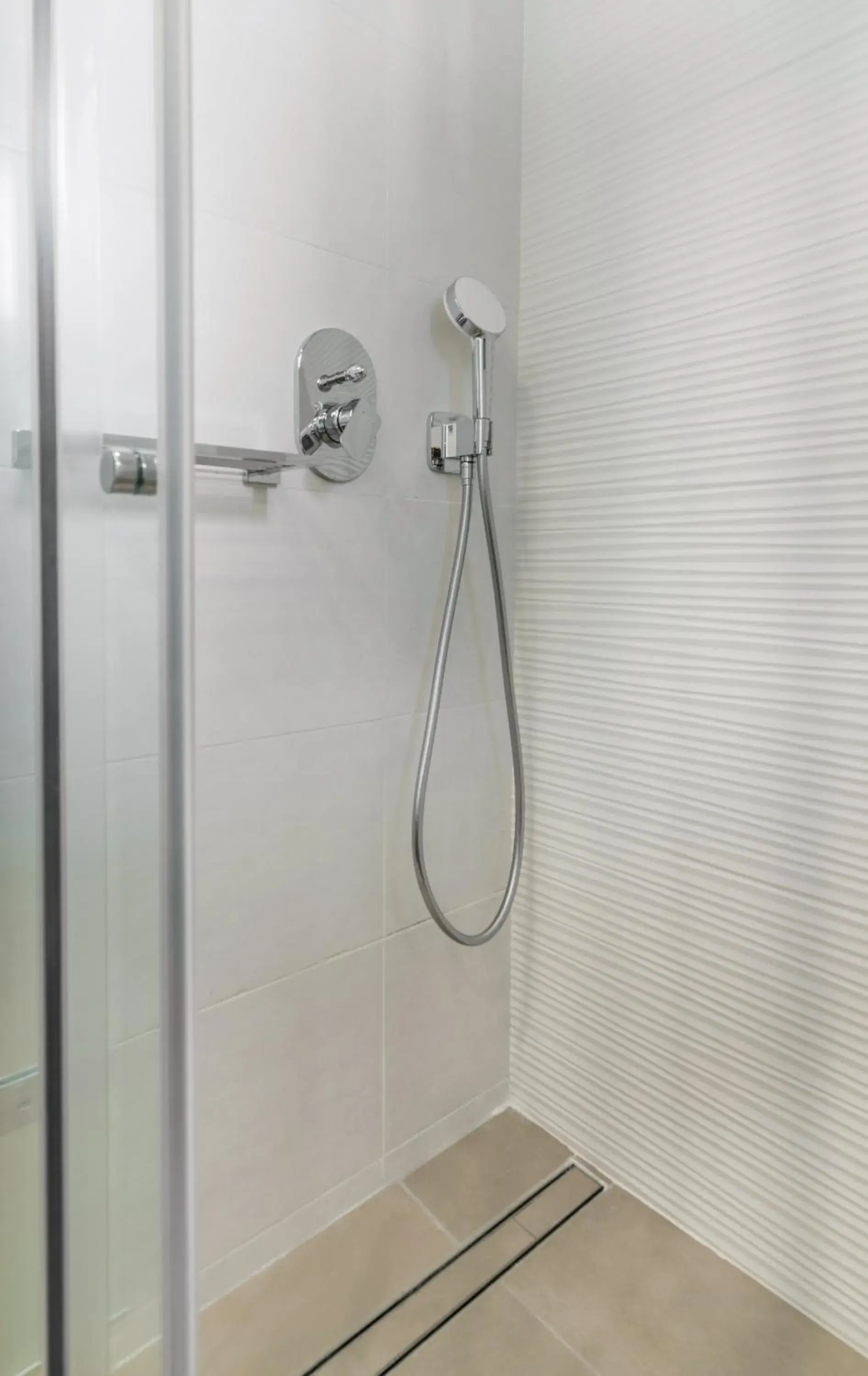 Bathroom in Hotel Palmyra Bathroom in Hotel Palmyra