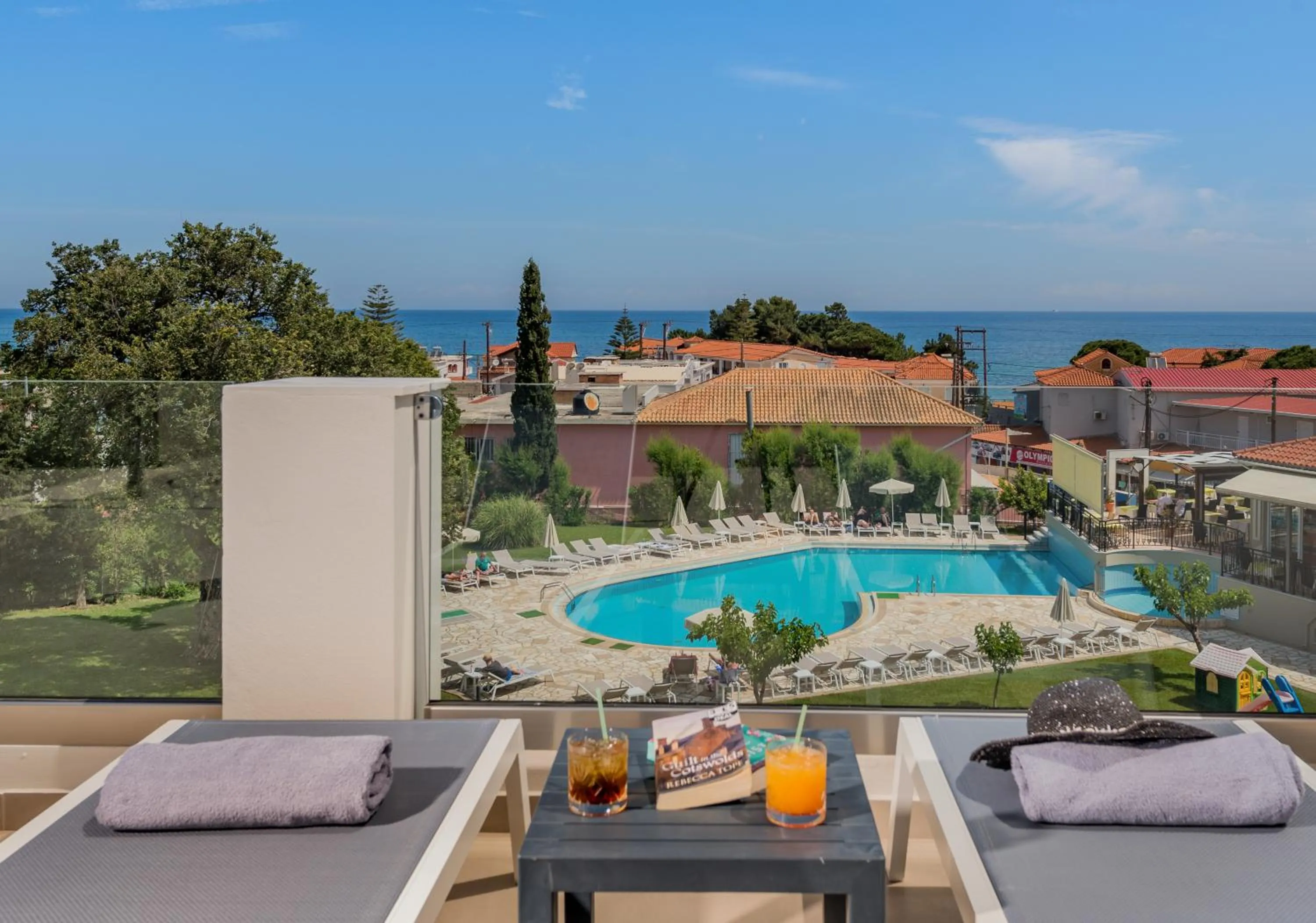 Swimming pool in Hotel Palmyra