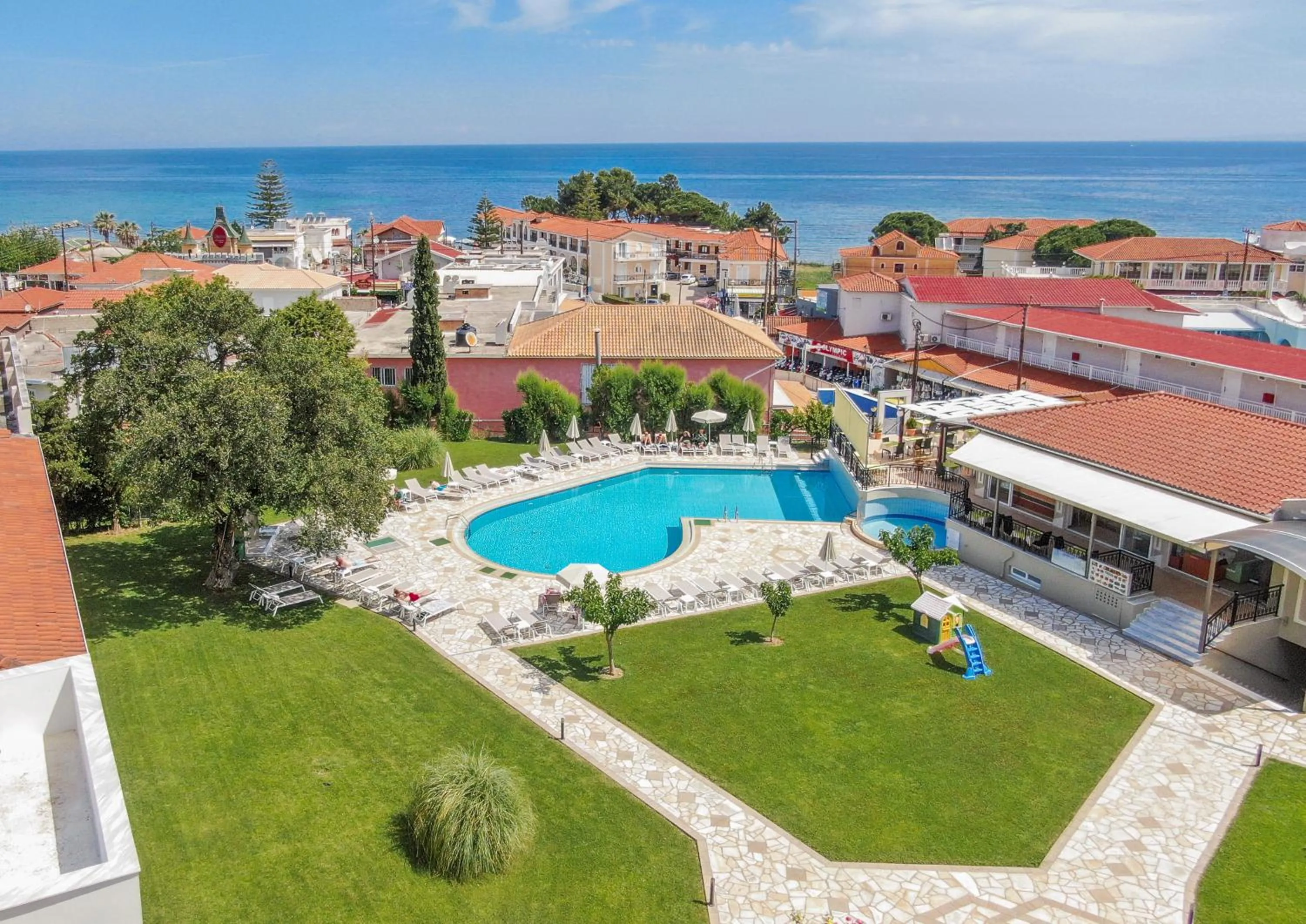 Swimming pool in Hotel Palmyra