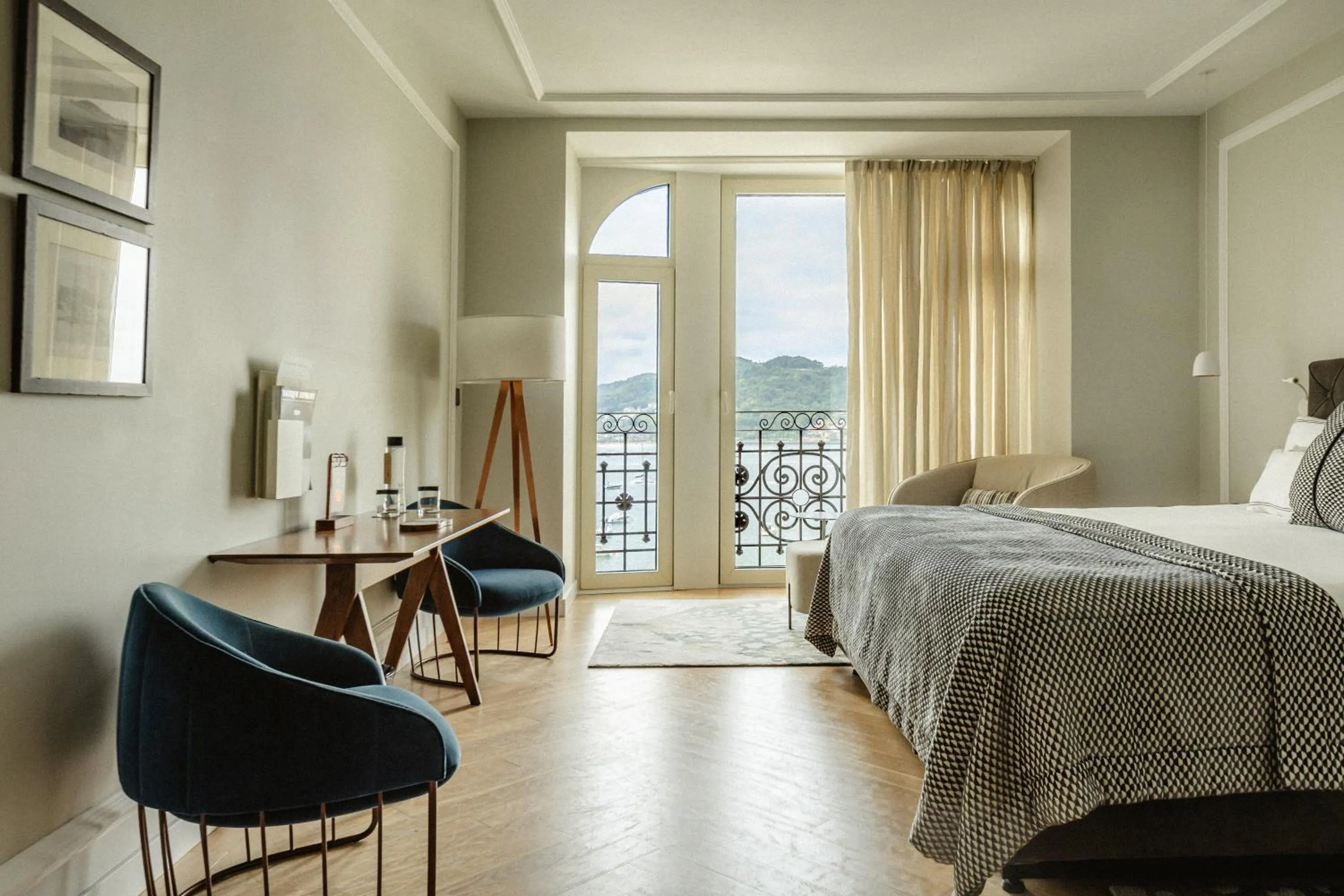 Bed in Lasala Plaza Hotel - Adults Only