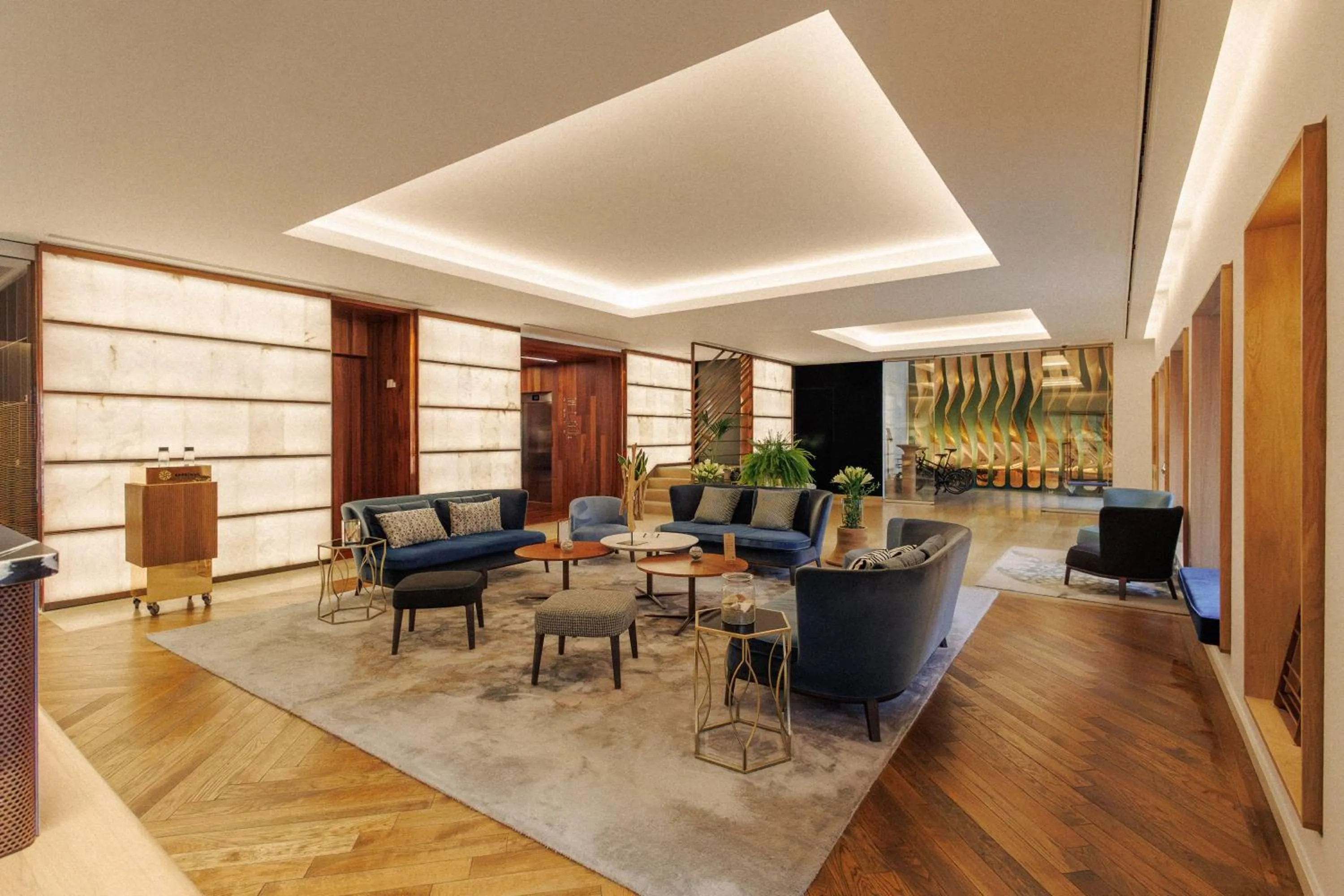 Lasala Plaza Hotel - Adults Only