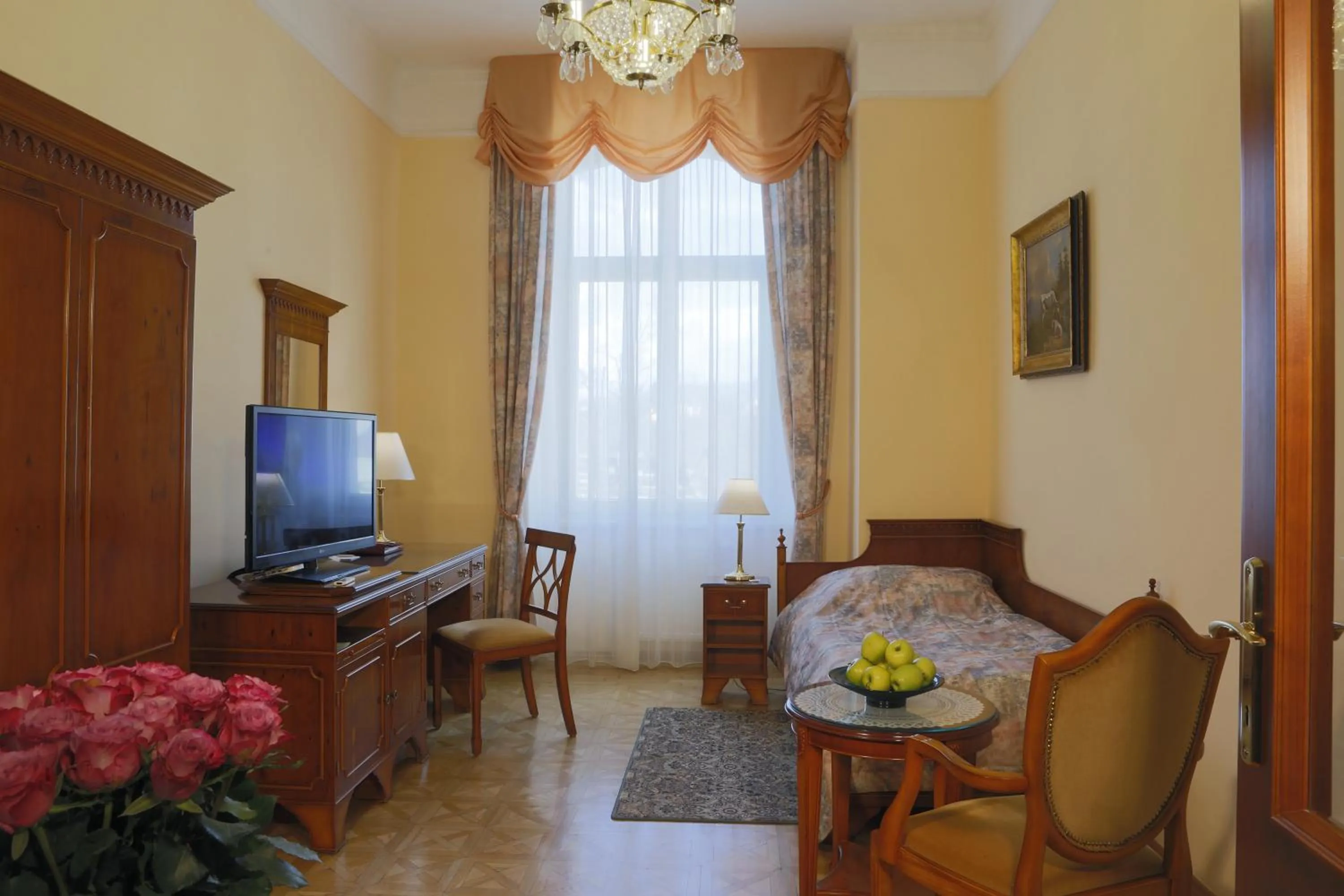 Bedroom in Bristol Kralovska Vila