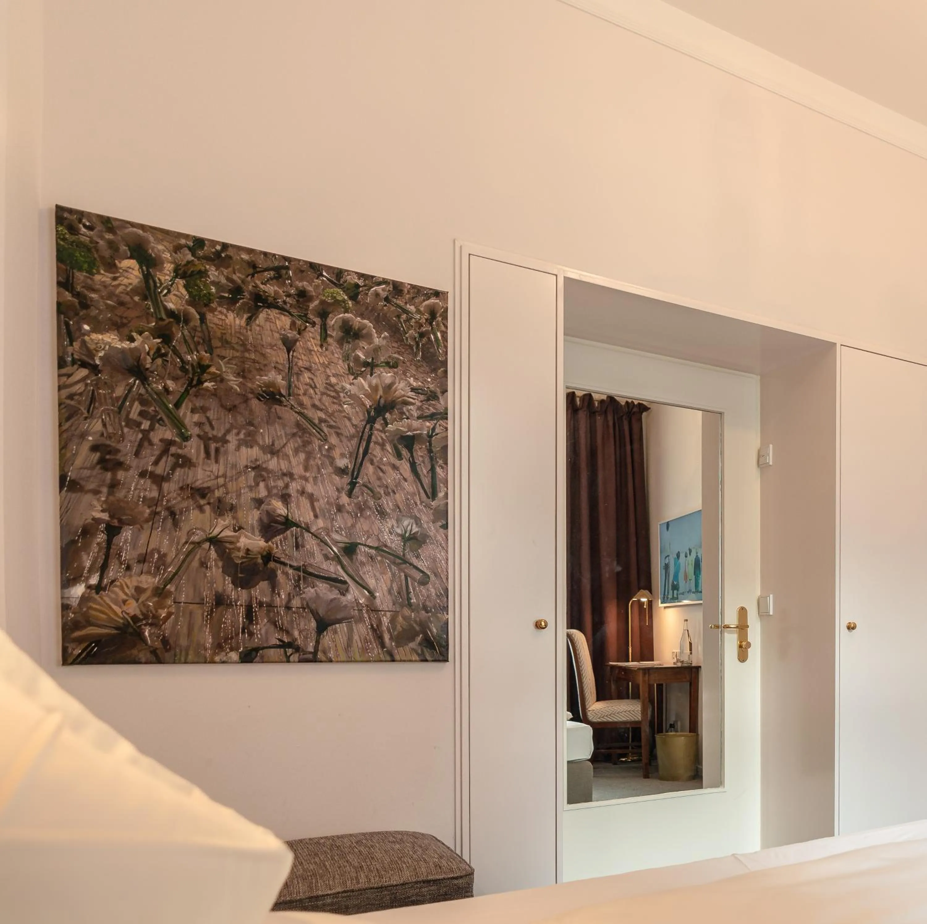 Photo of the whole room, Bed in Hotel Olympic