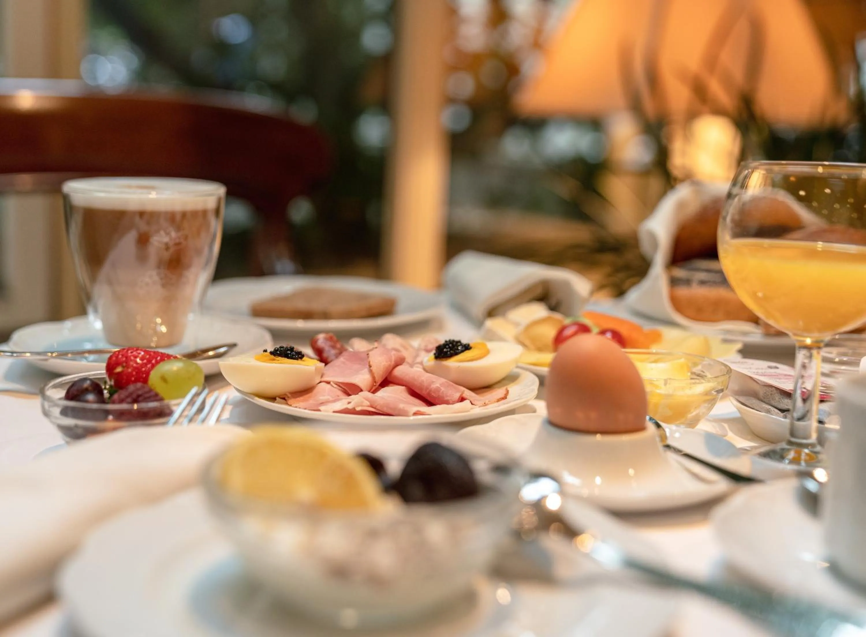 Breakfast in Hotel Olympic