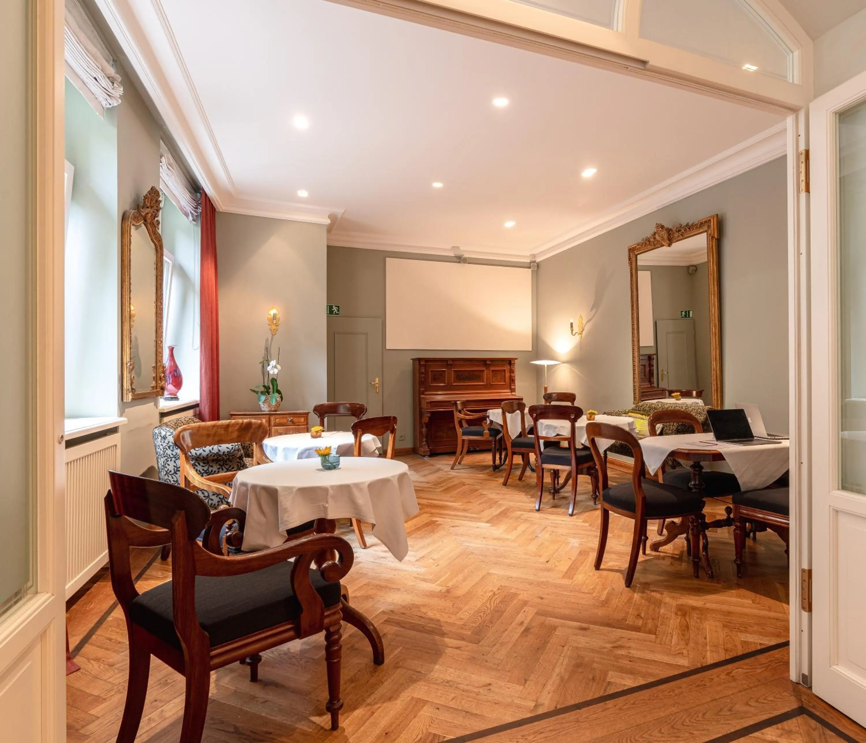 Meeting/conference room in Hotel Olympic