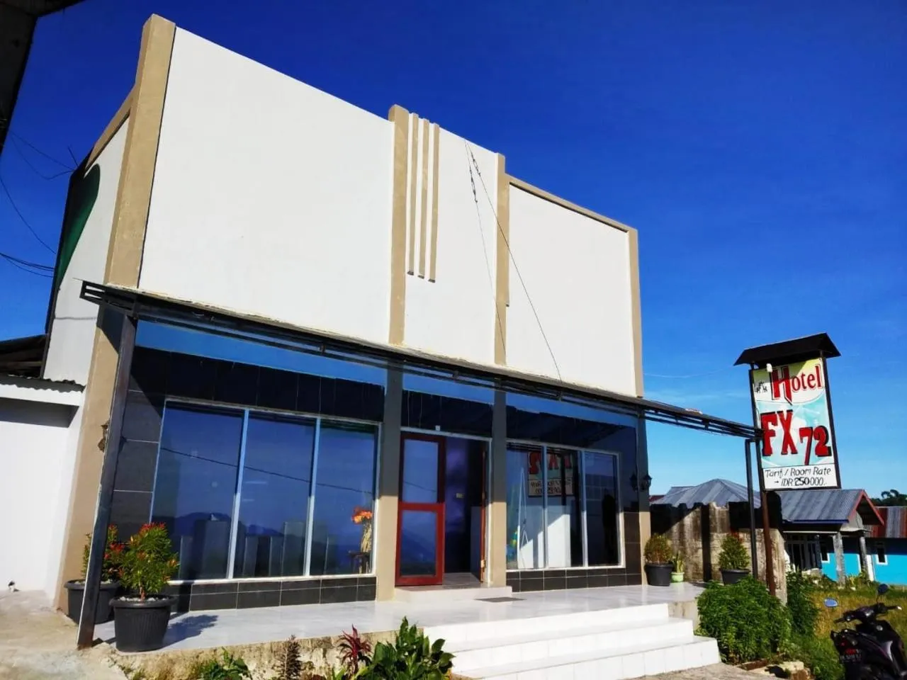 Property building in Hotel FX72 Ruteng