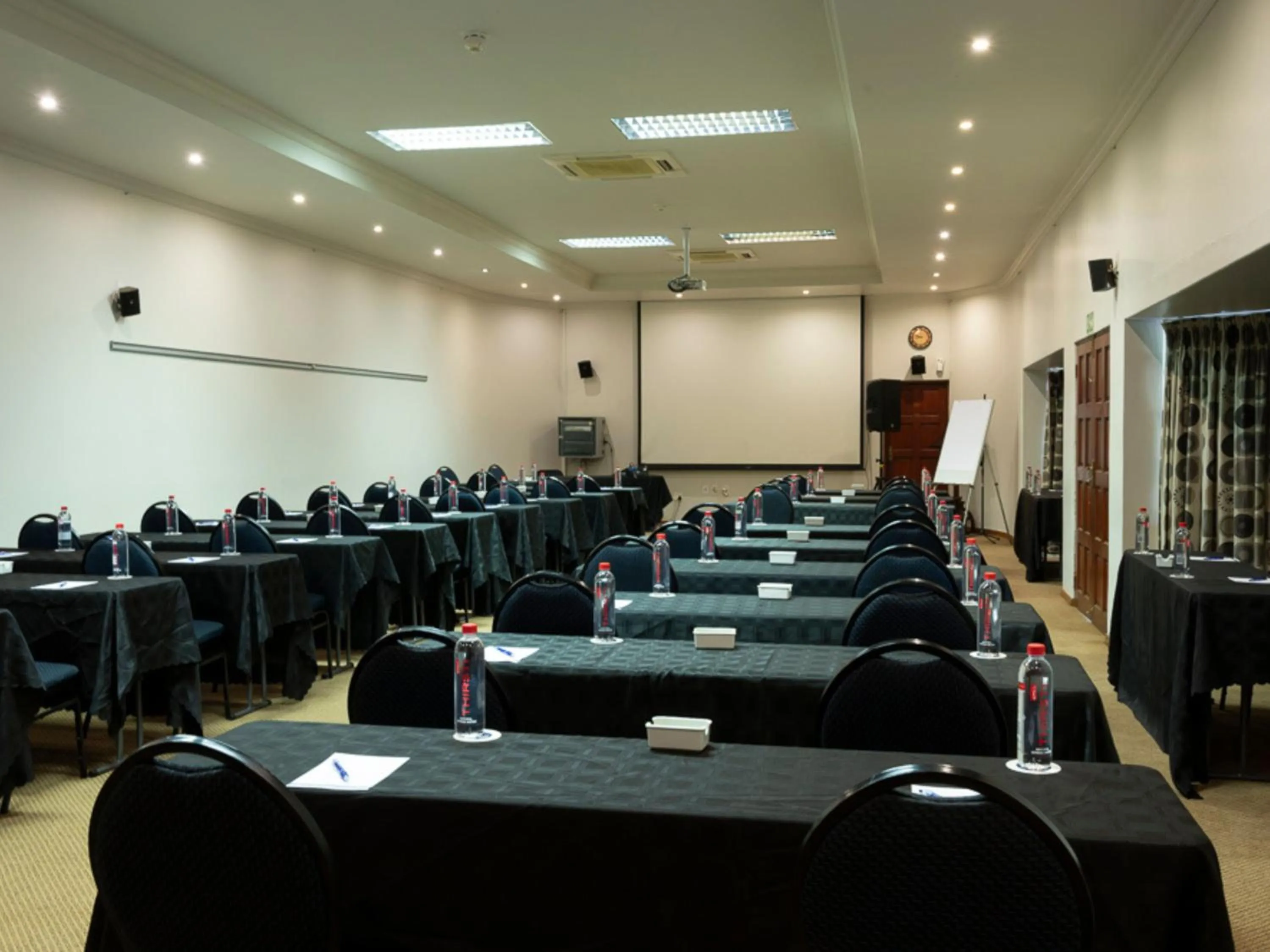 Meeting/conference room in ANEW Hotel Hluhluwe