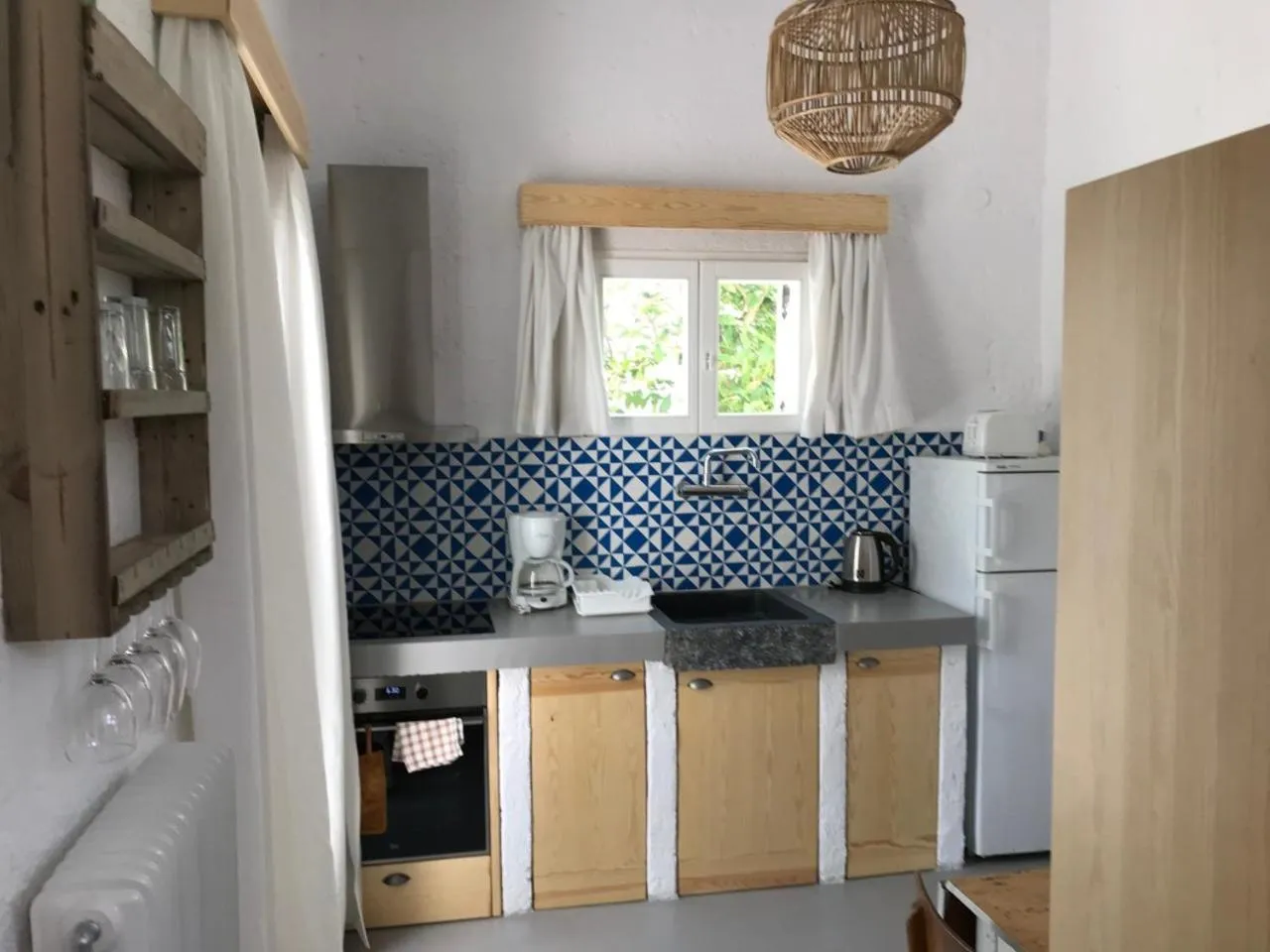 Kitchen or kitchenette in Manolis' House