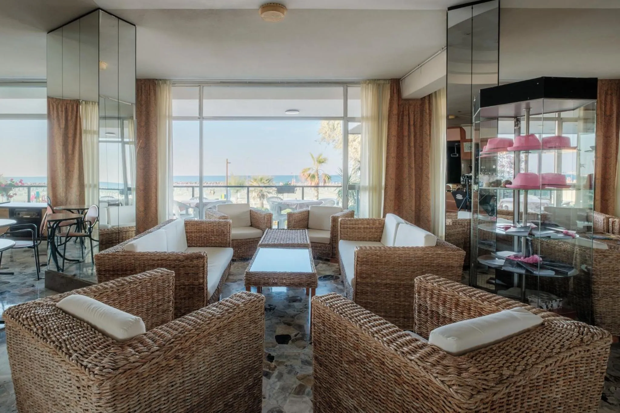 Lobby or reception in Hotel Crown