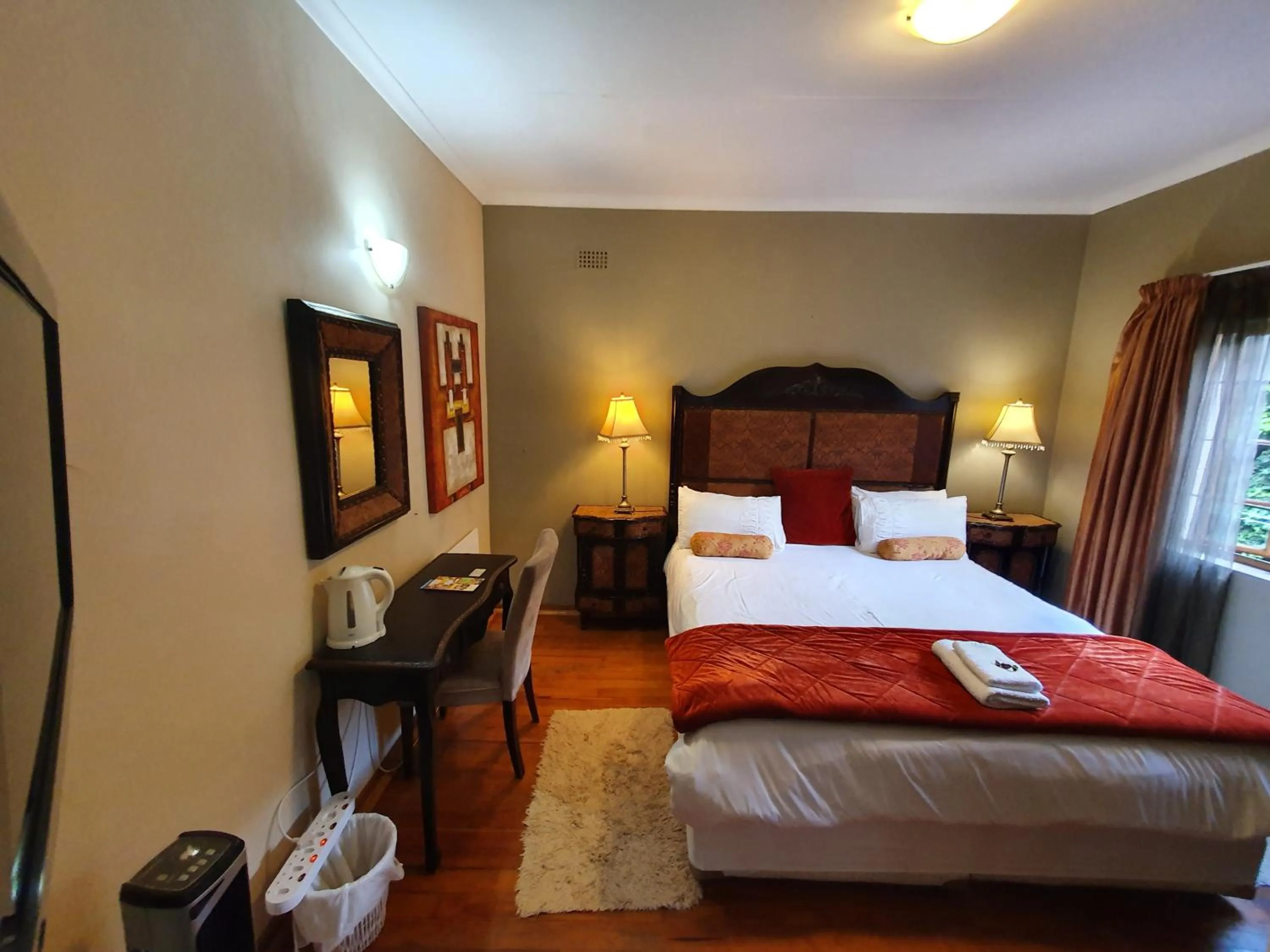 Photo of the whole room, Bed in 7th Street Guesthouse