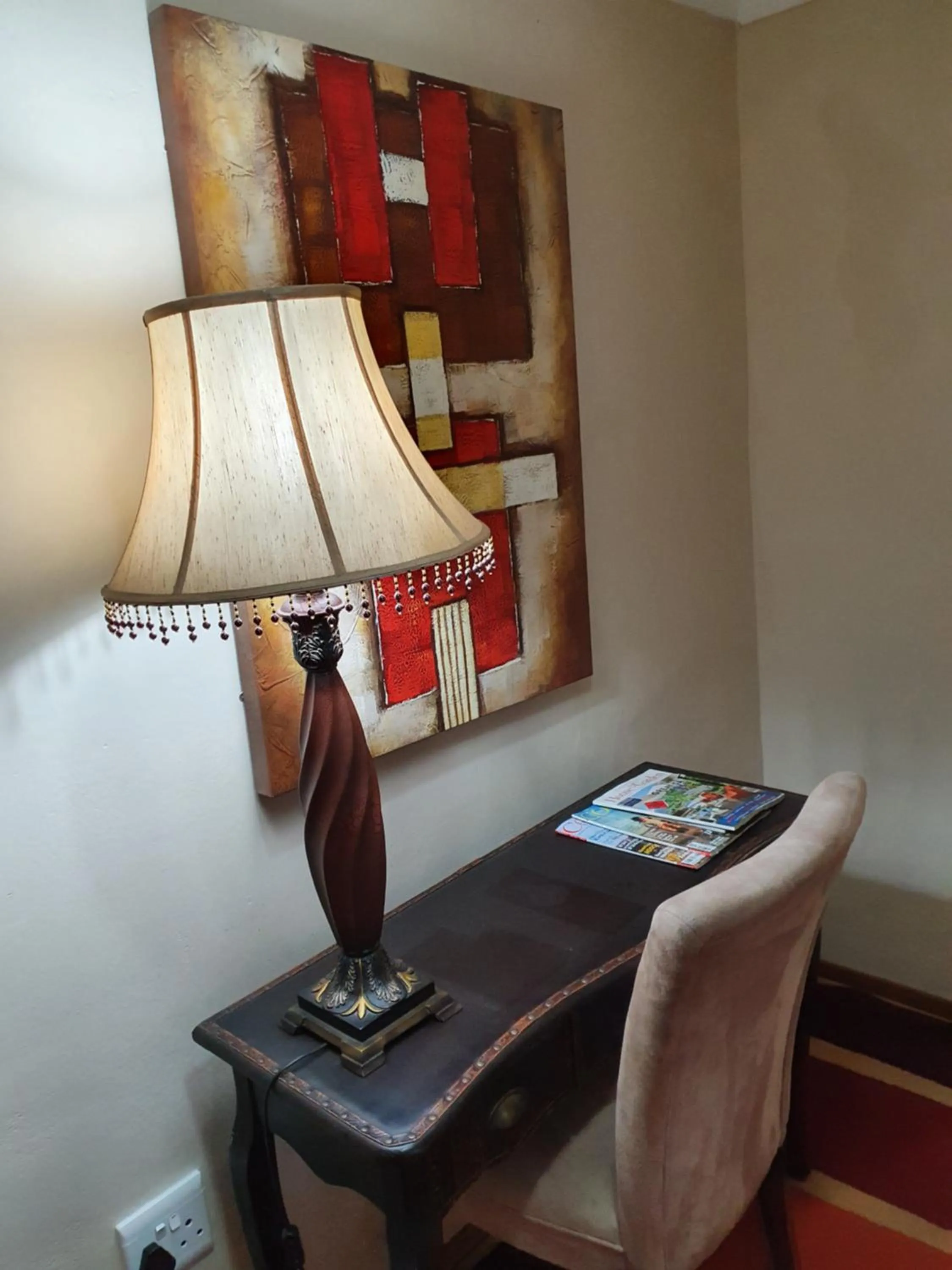 Seating area in 7th Street Guesthouse