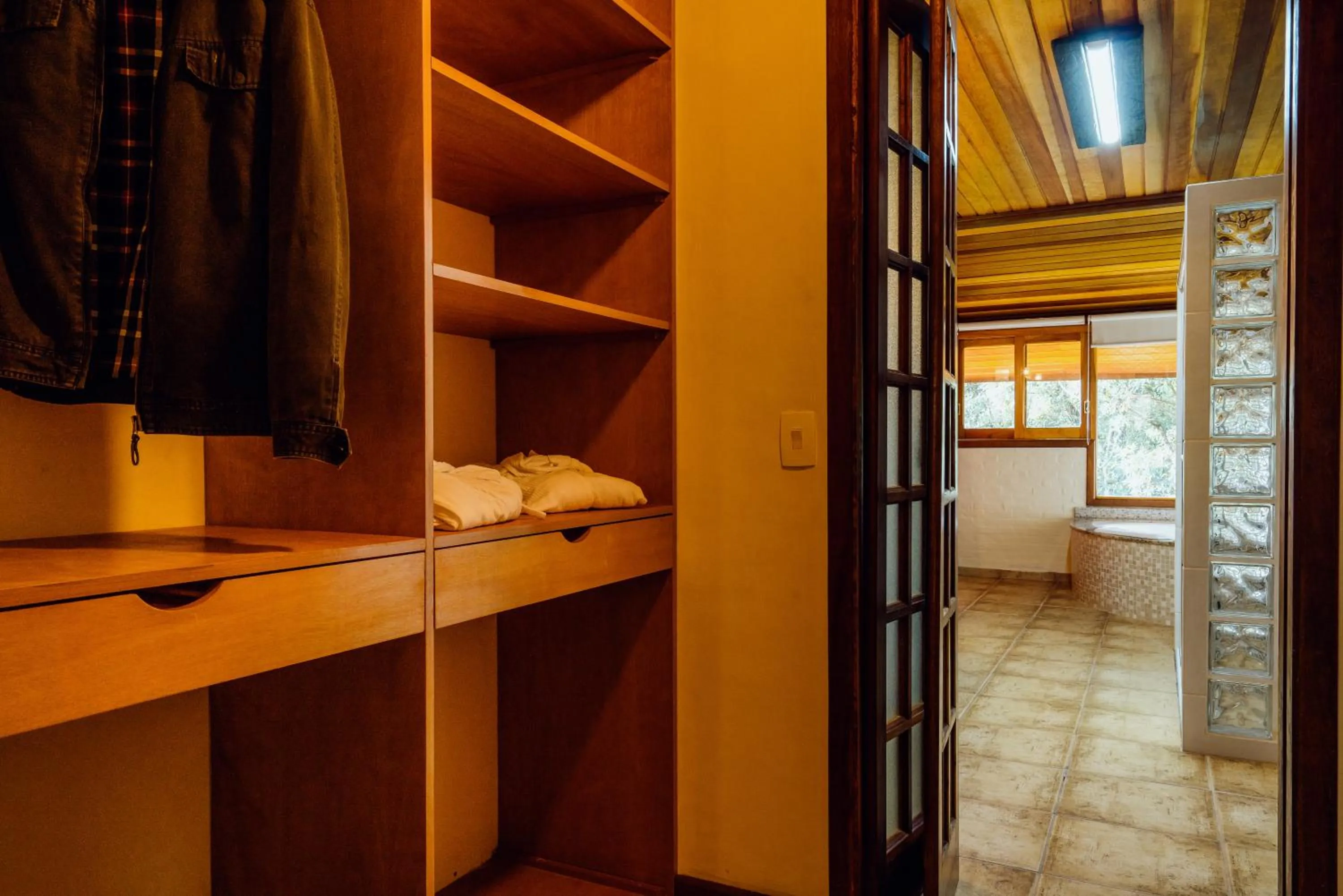 wardrobe in Pousada Ahavanoah