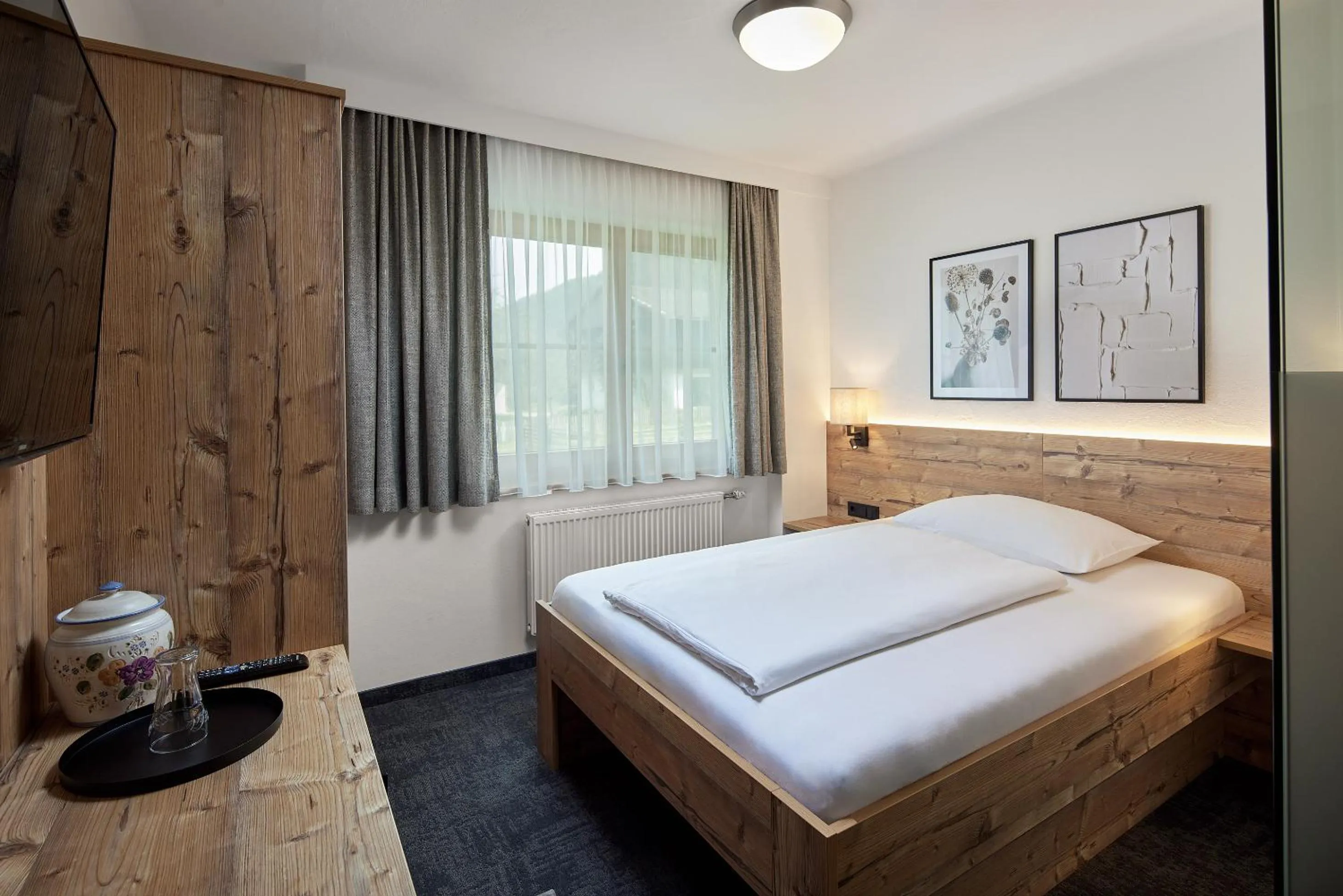 Photo of the whole room, Bed in Hotel Gasthof Siggen