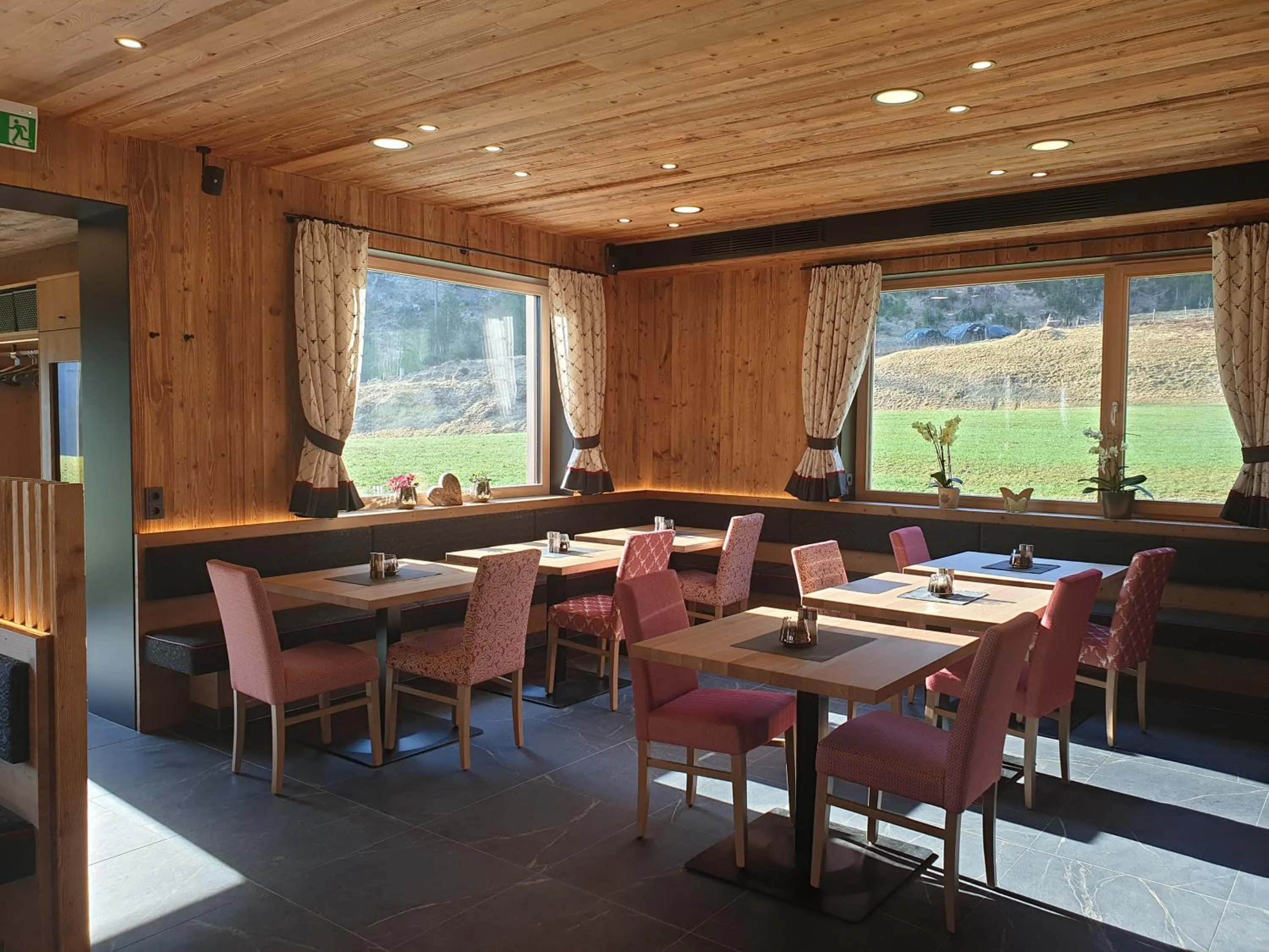 Restaurant/places to eat in Hotel Gasthof Siggen