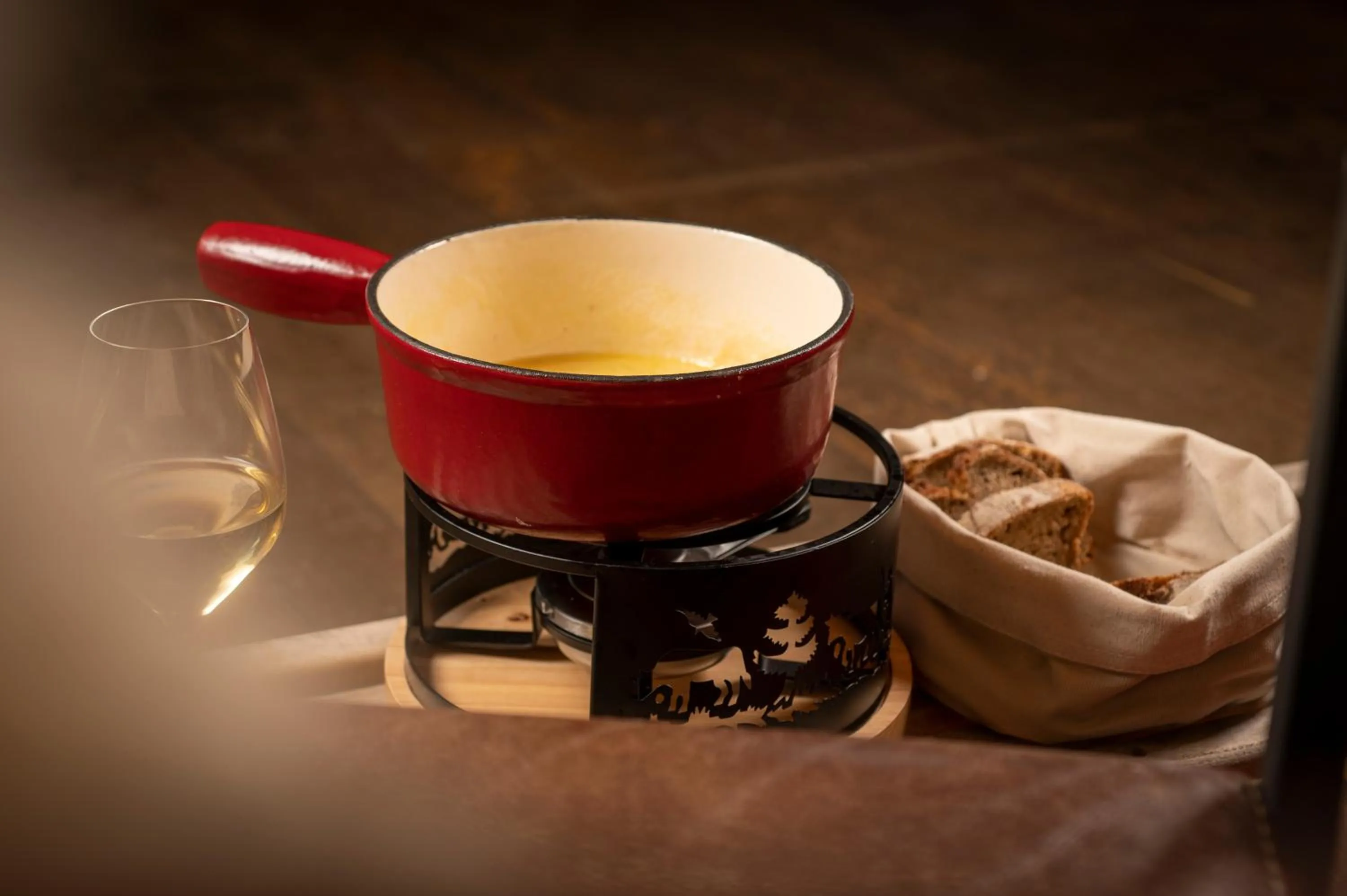 Restaurant/places to eat in Whitepod Original