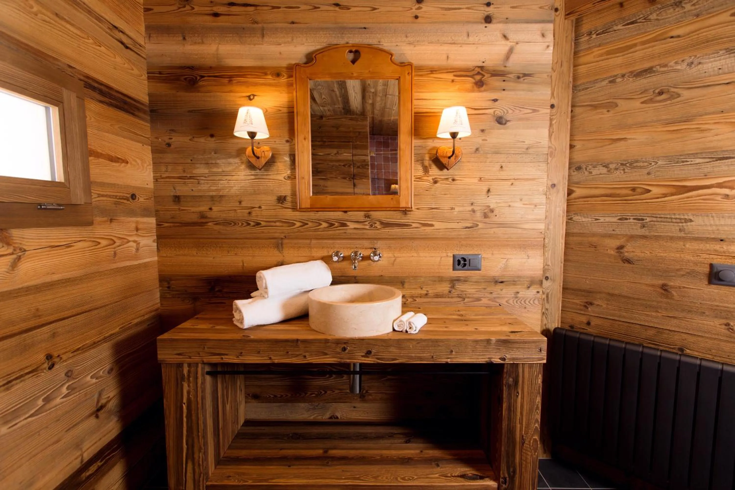 Property building in Whitepod Original