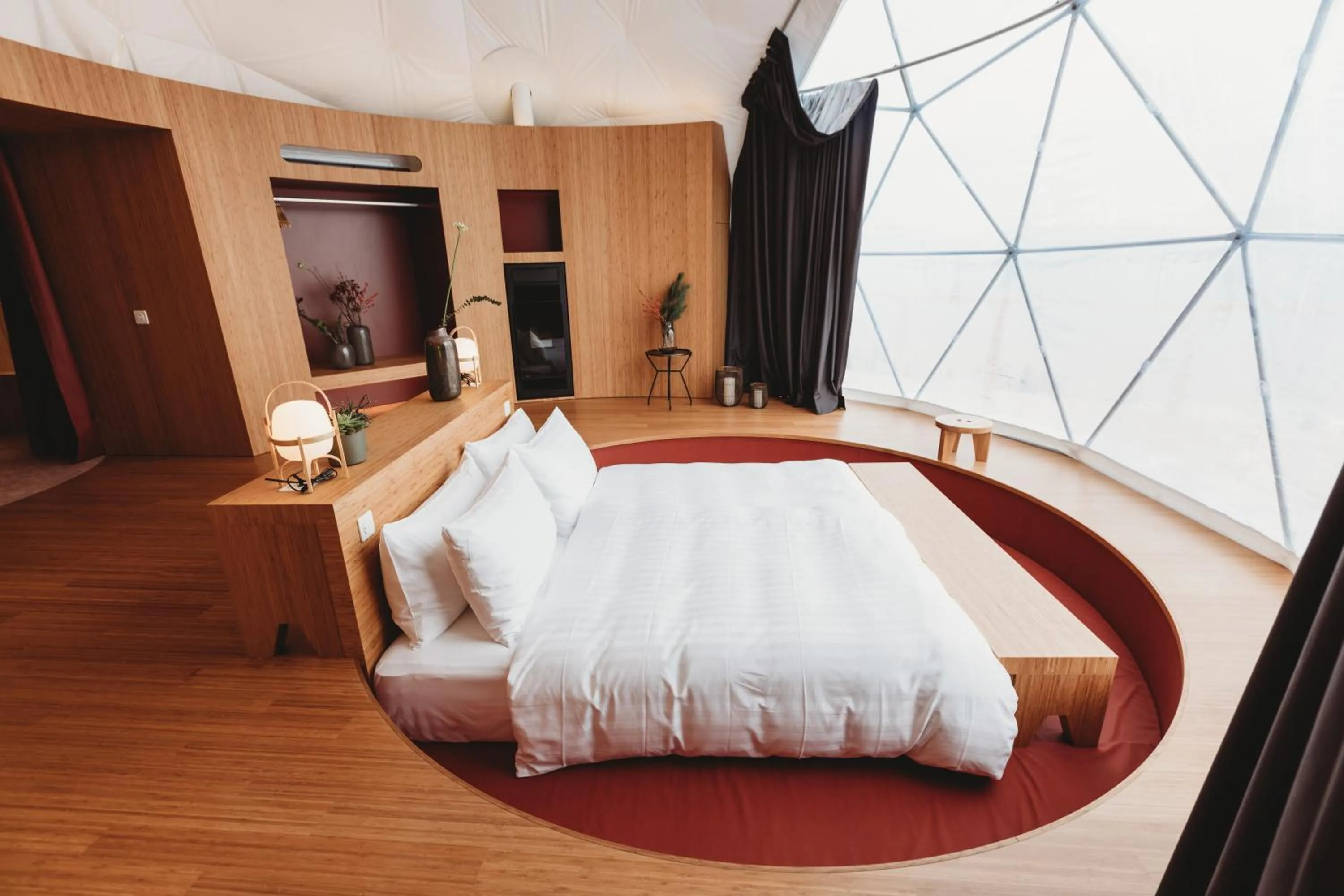 Bed in Whitepod Original