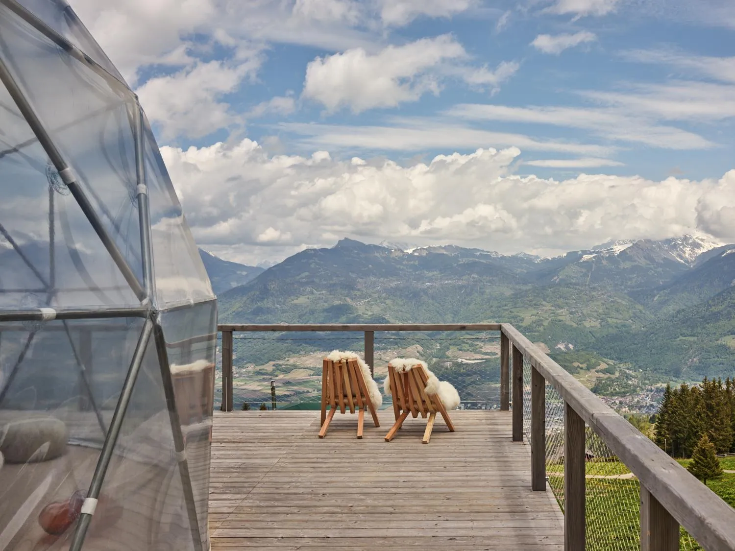 Property building in Whitepod Original