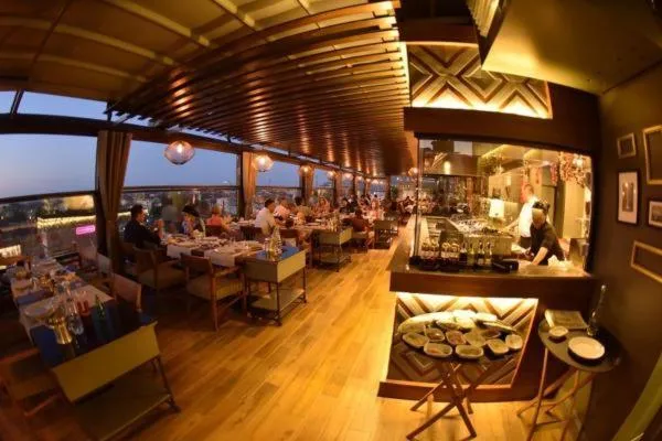 Restaurant/Places to Eat in Baliktasi City Hotel & Spa