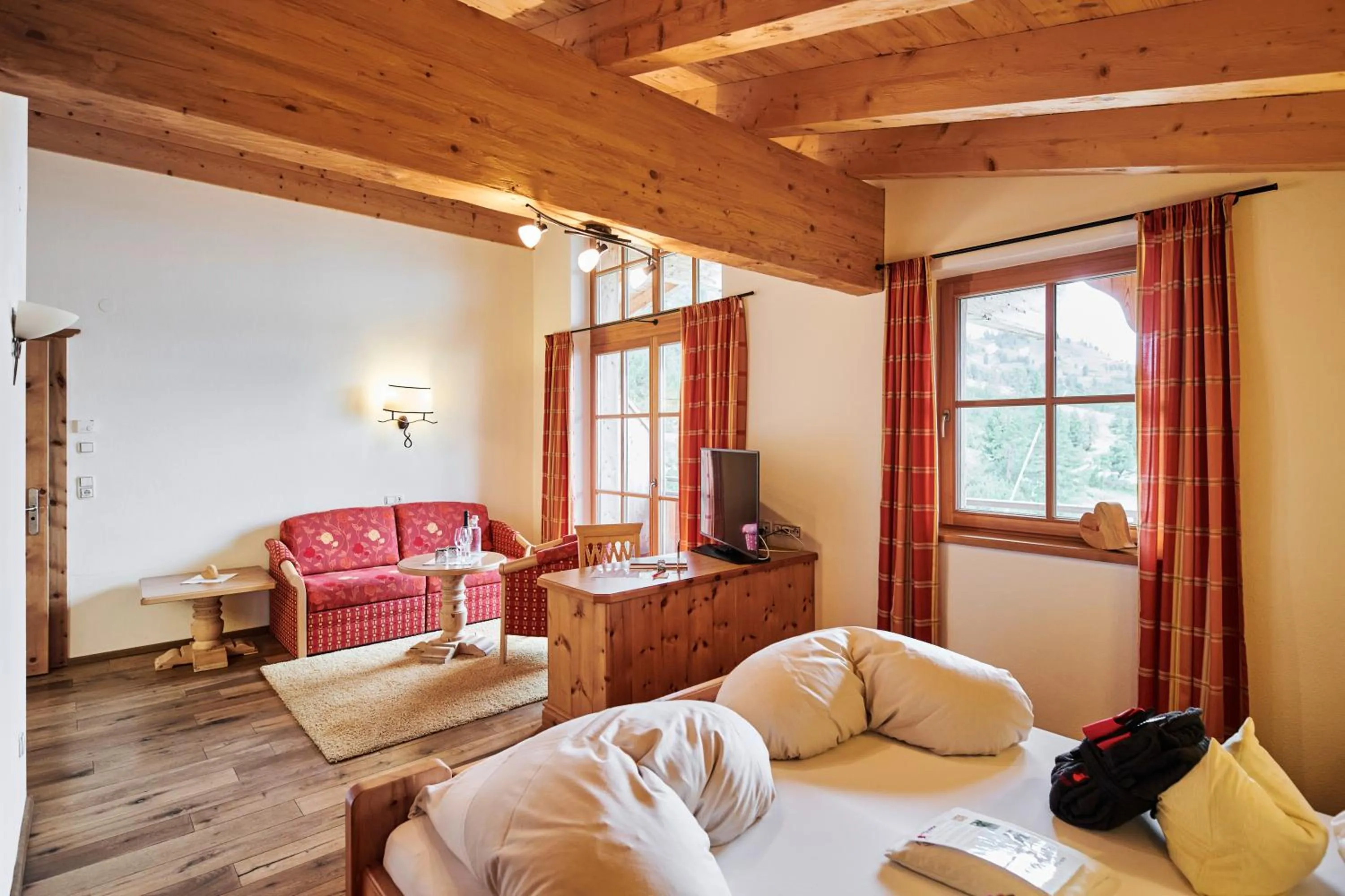 Bedroom in Berggasthof Platzlalm