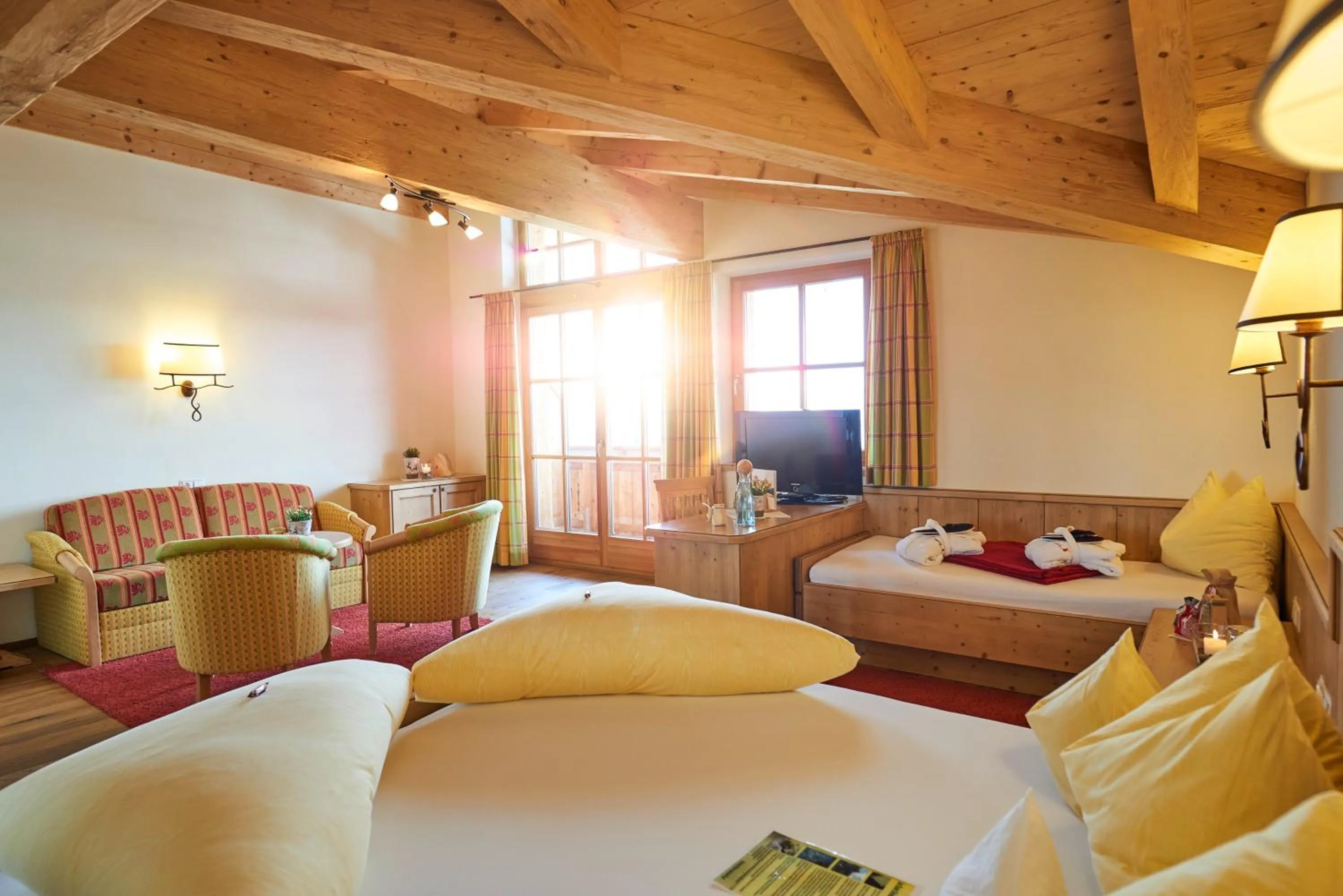 Photo of the whole room, Bed in Berggasthof Platzlalm