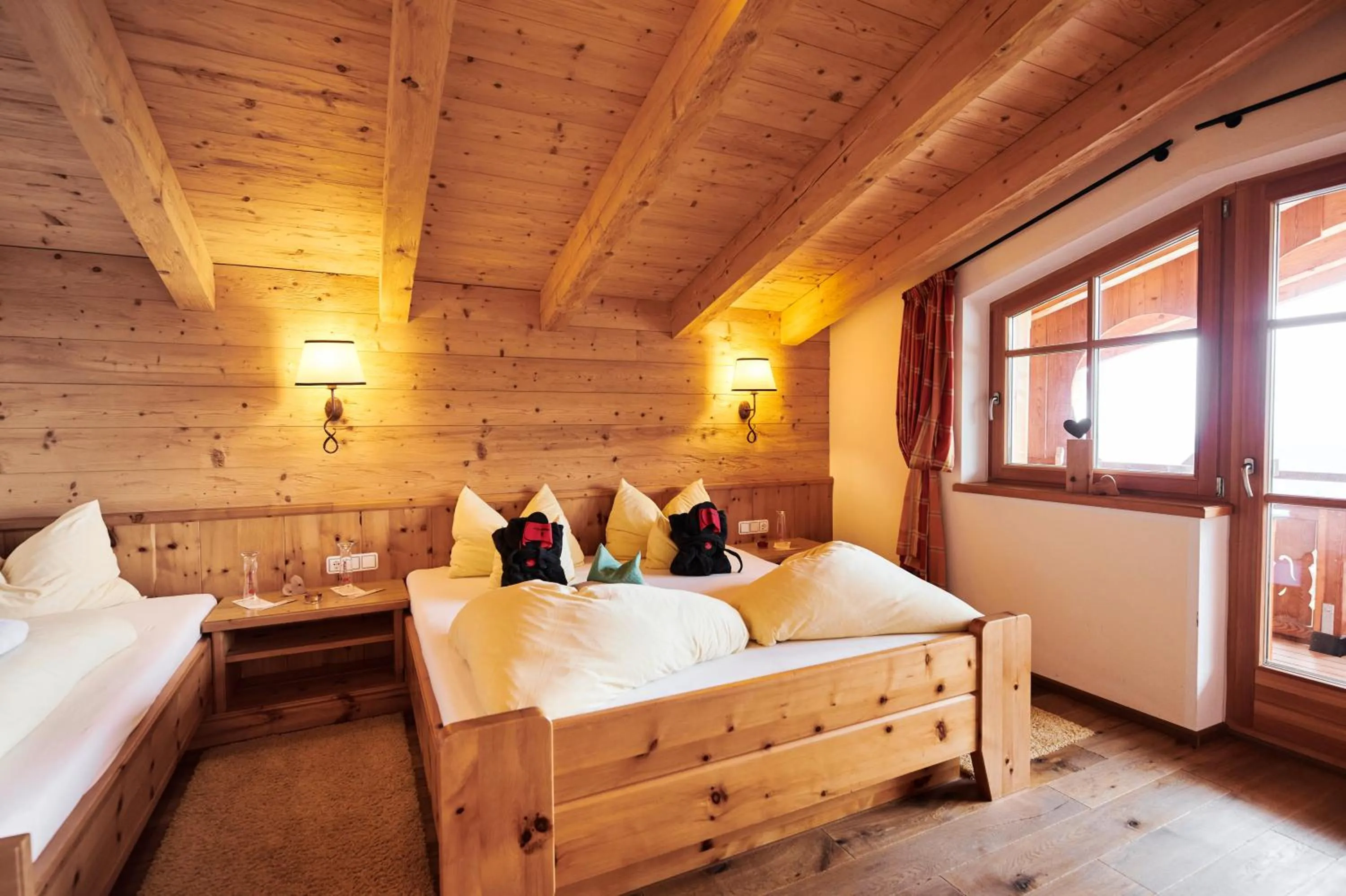 Bedroom, Bed in Berggasthof Platzlalm