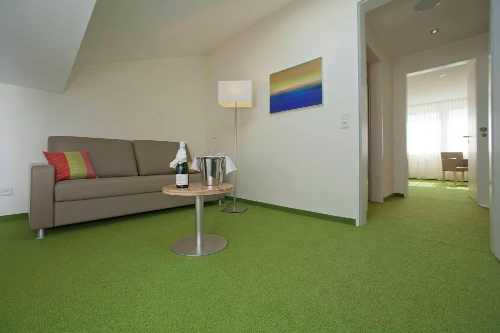 Day in Hotel am Markt Garni - Aegidienberg