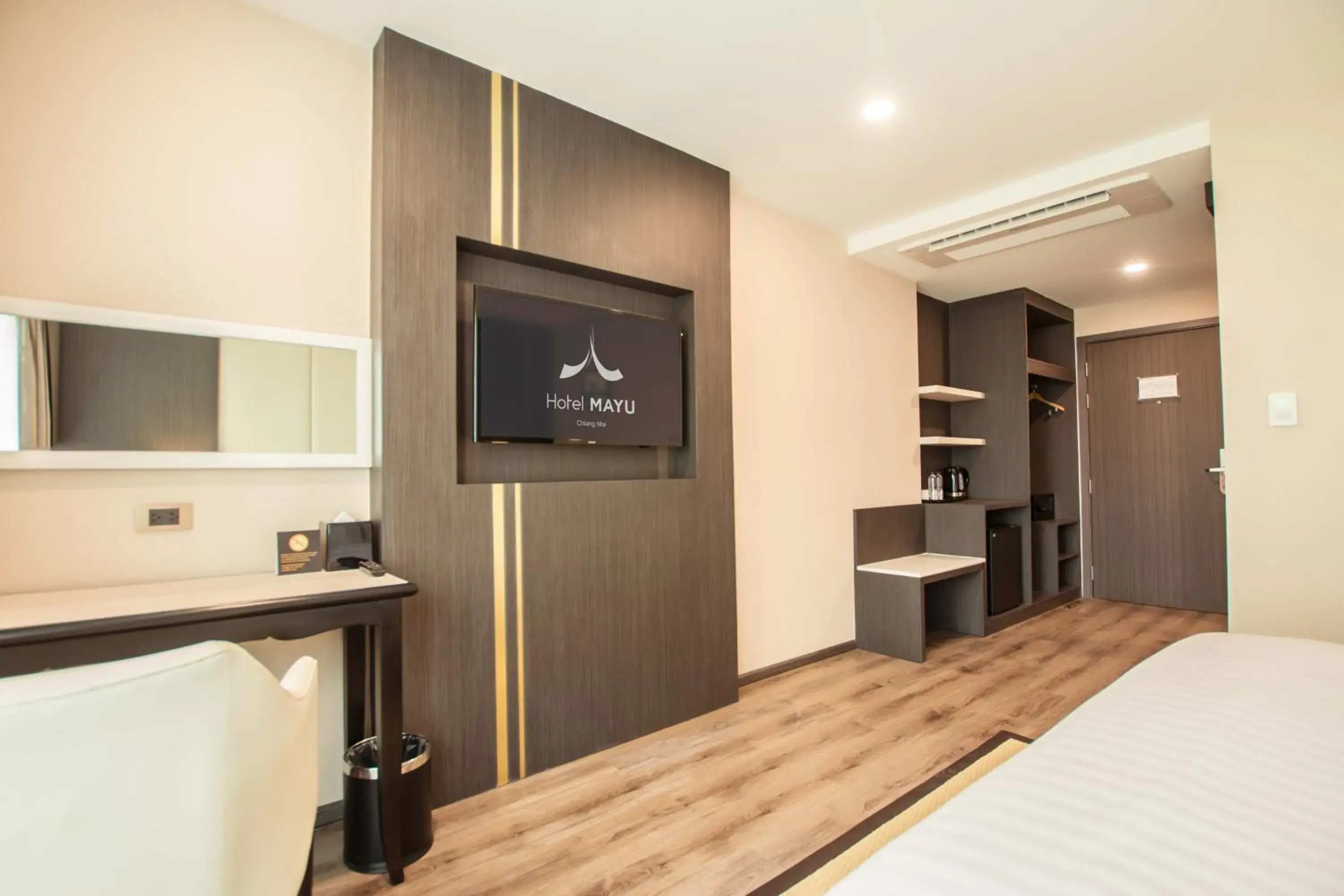 TV and multimedia, Bed in Hotel MAYU Chiang Mai TV and multimedia, Bed in Hotel MAYU Chiang Mai