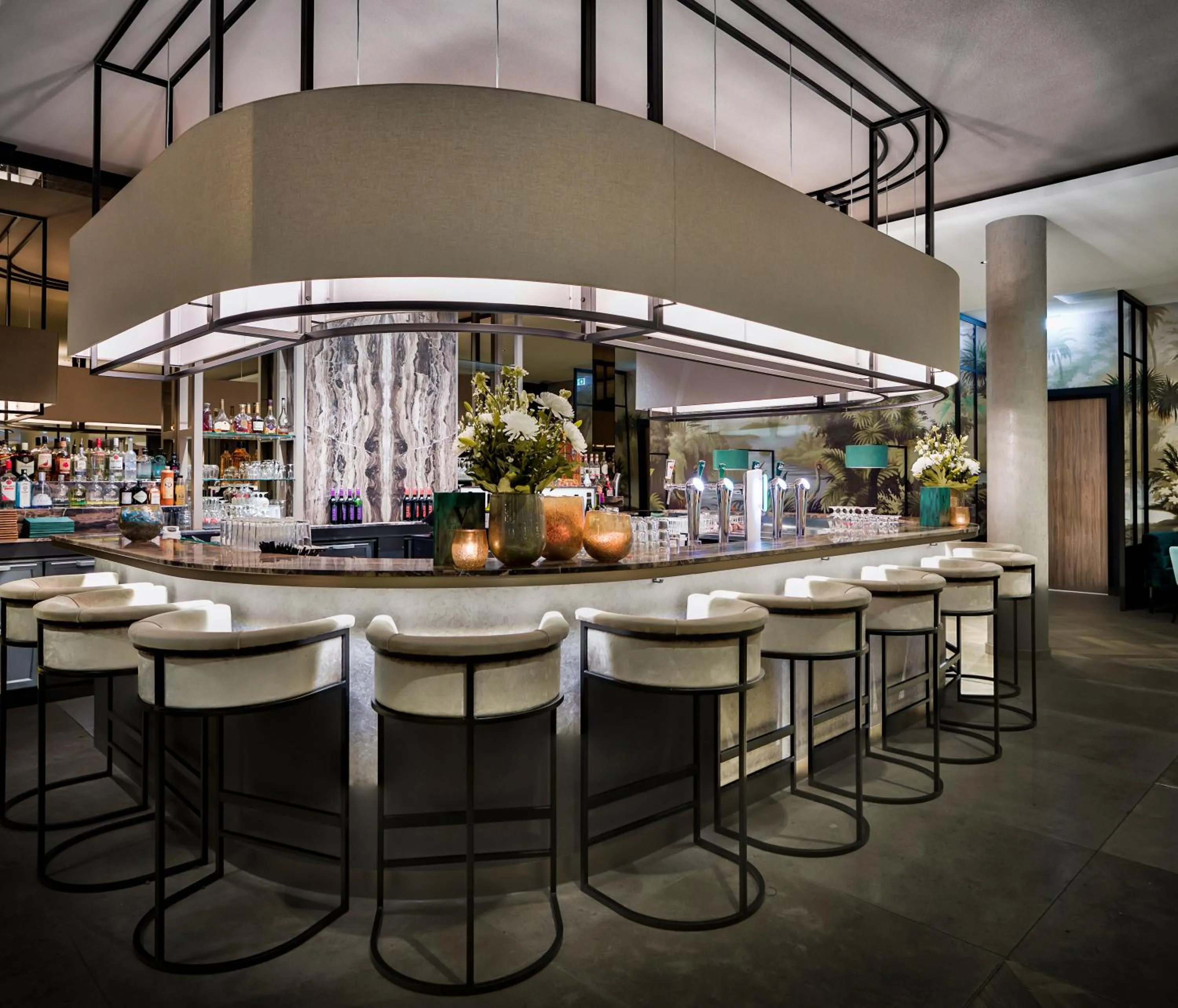 Lounge or bar in Van der Valk Hotel Tilburg