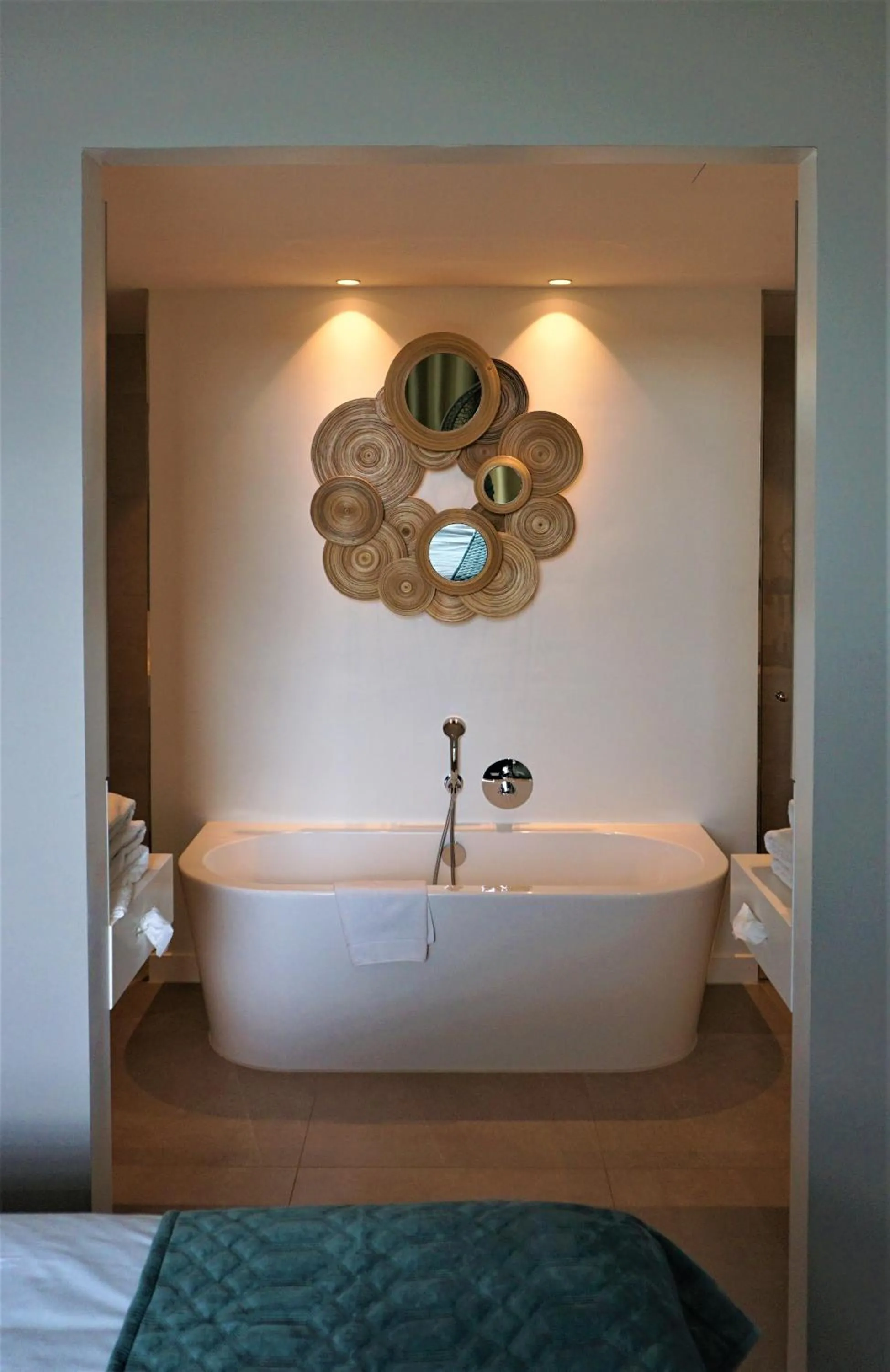 Bathroom, Bed in Van der Valk Hotel Tilburg