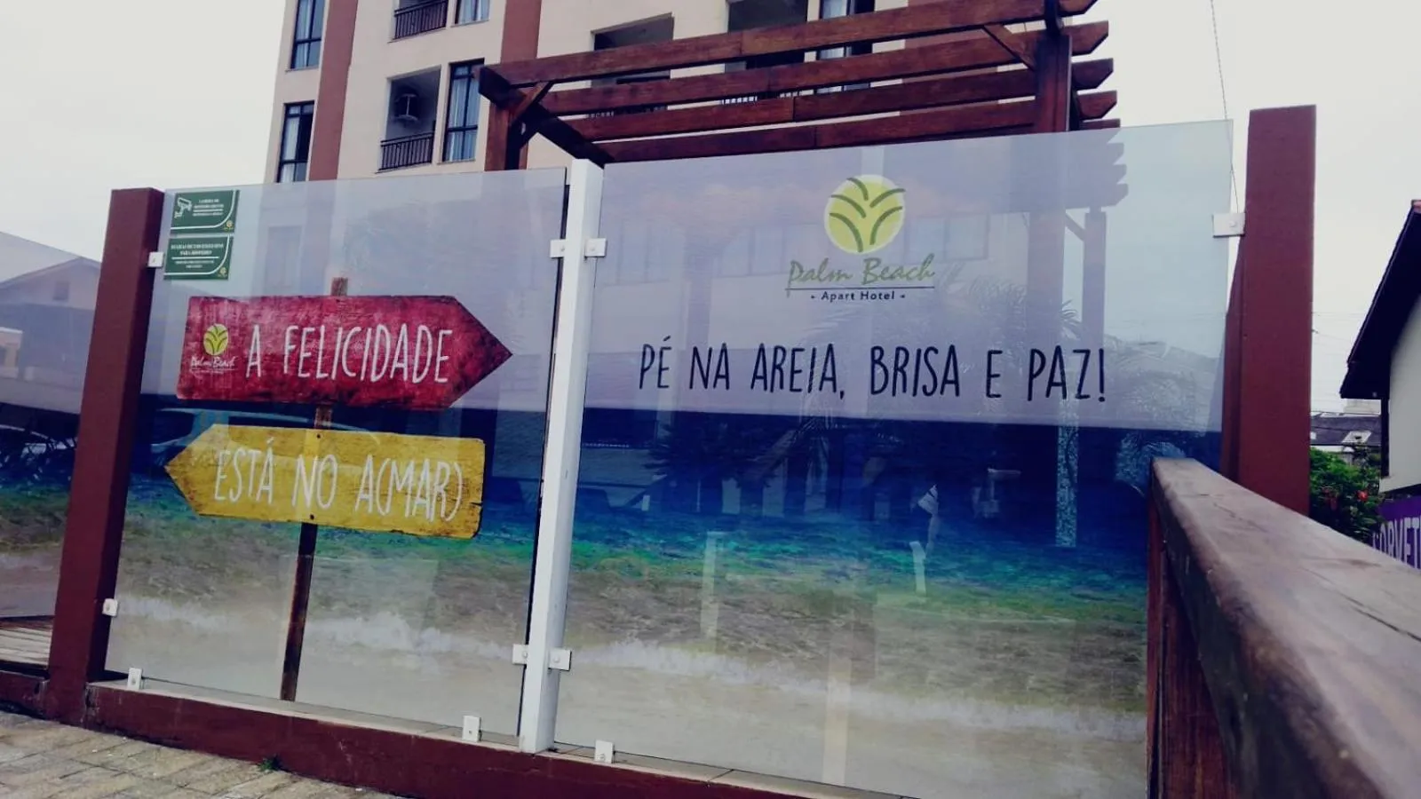 Property building in Palm Beach Apart Hotel