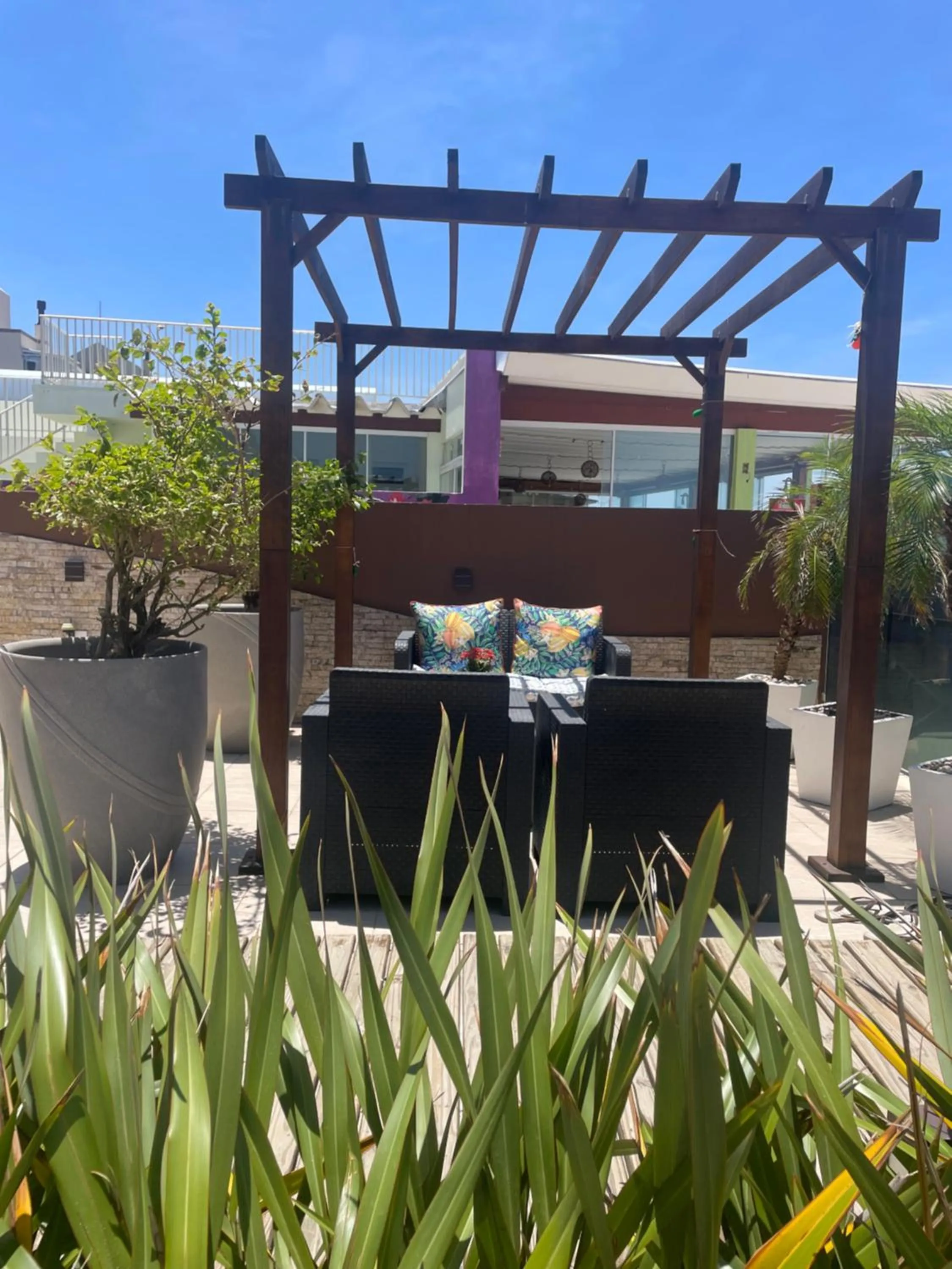 Patio in Palm Beach Apart Hotel