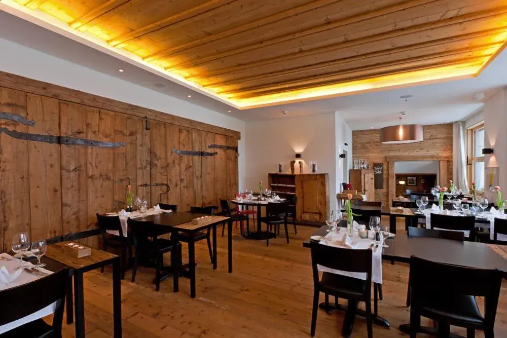 Restaurant/places to eat in Hotel Alpina Parpan Restaurant/places to eat in Hotel Alpina Parpan