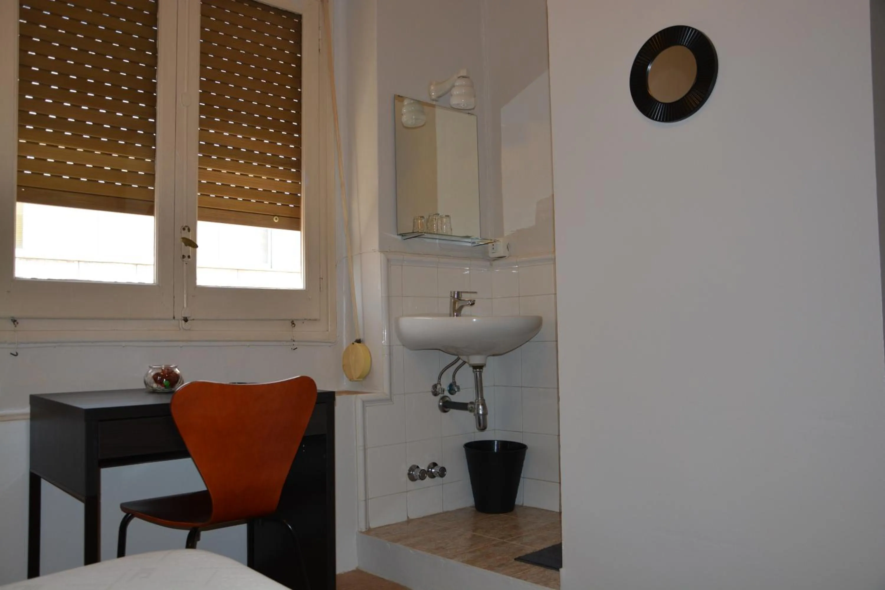 Decorative detail in Pensión Moratin