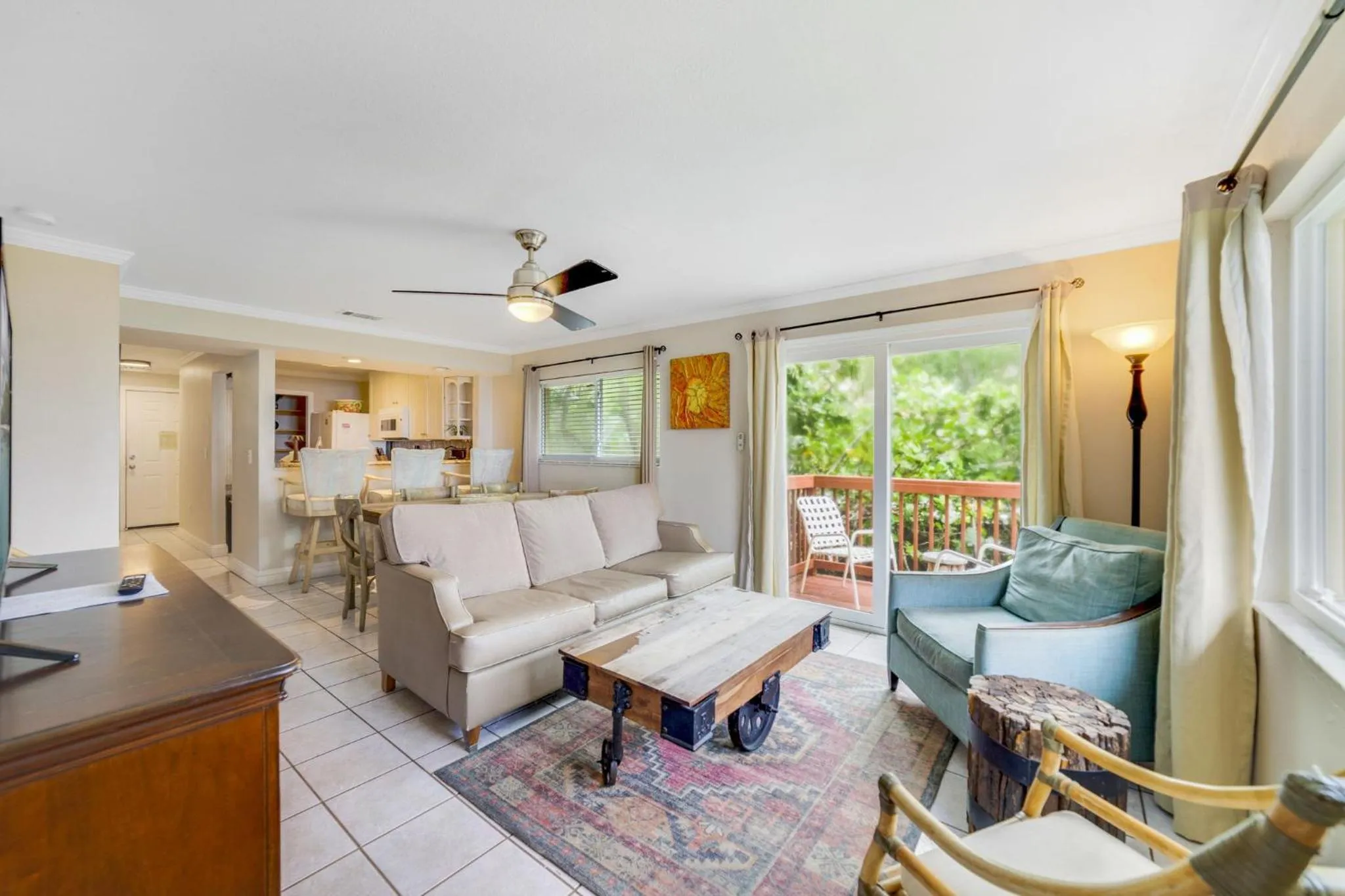 Living room in Beach Place Guesthouses