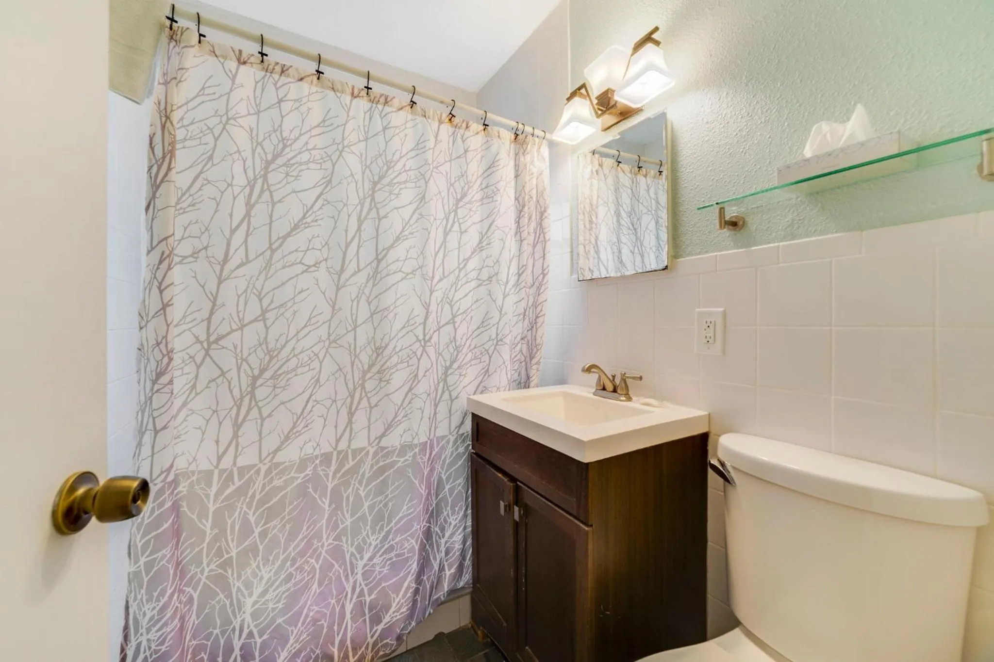Bathroom in Beach Place Guesthouses
