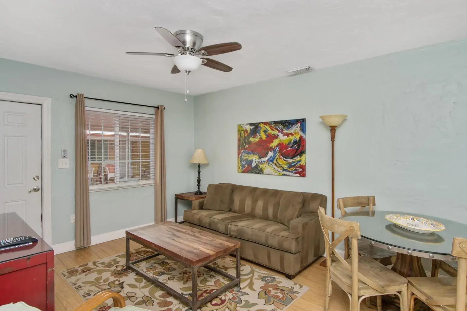 Living room in Beach Place Guesthouses Living room in Beach Place Guesthouses