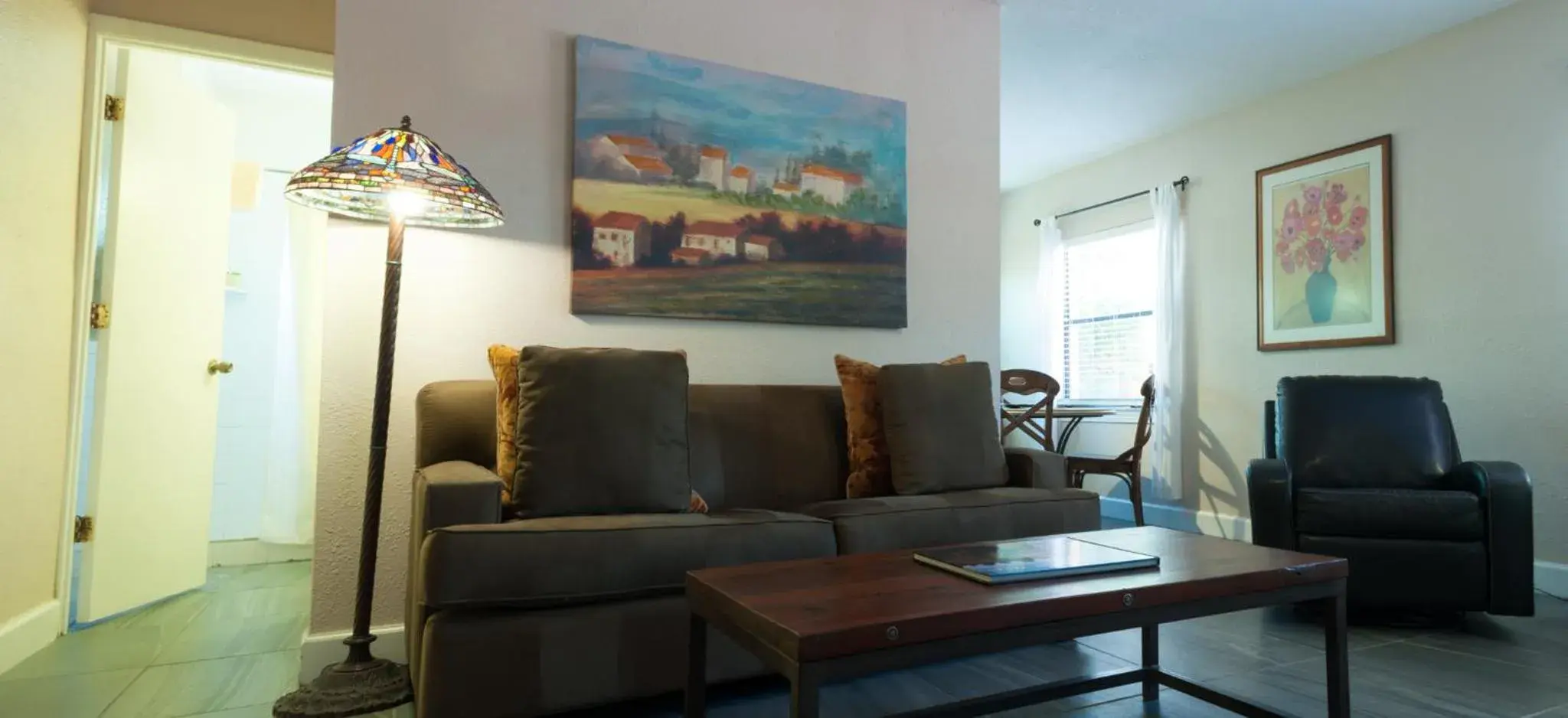 Living room in Beach Place Guesthouses Living room in Beach Place Guesthouses