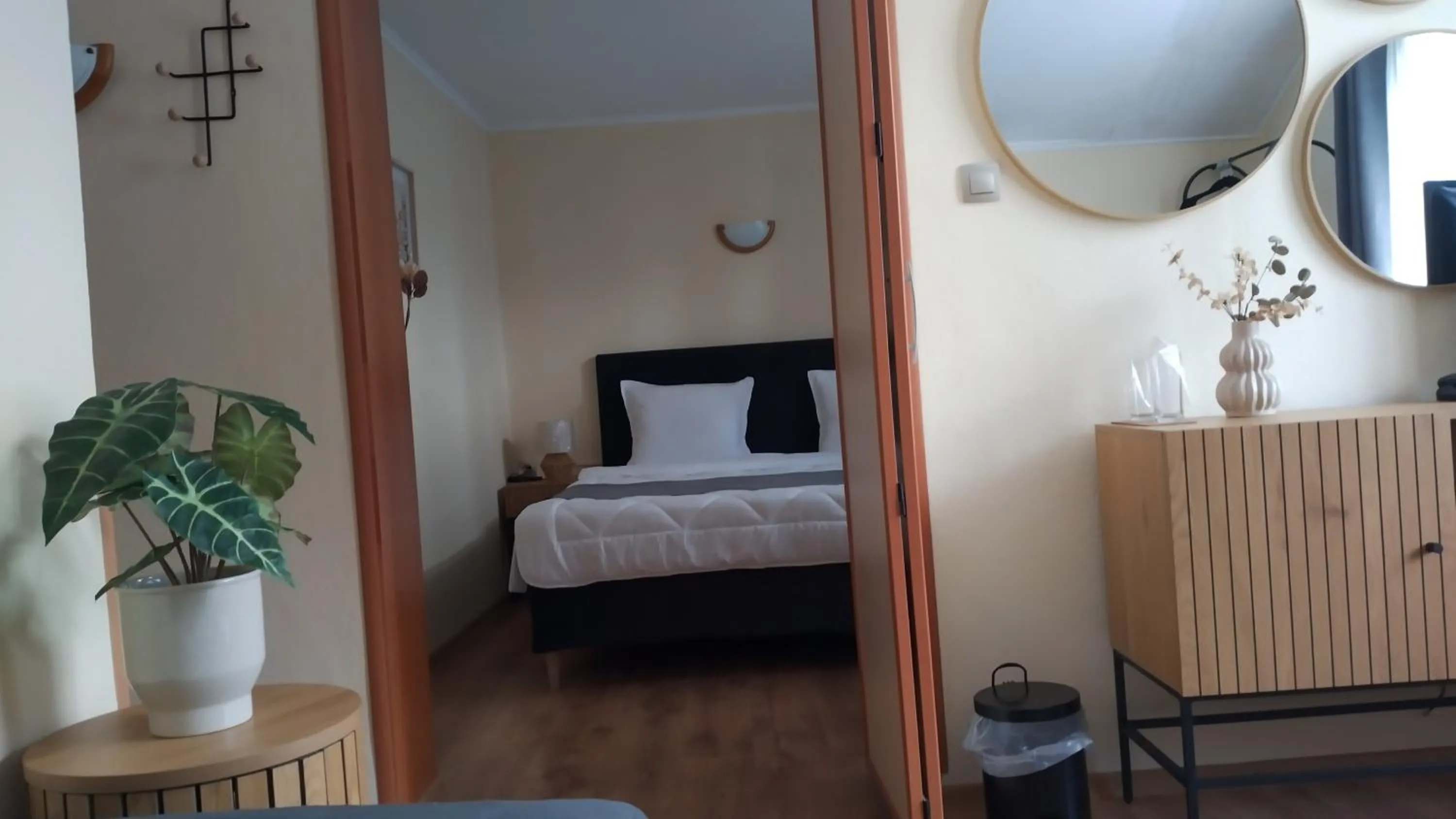 TV and multimedia, Bed in Victoria Family Hotel