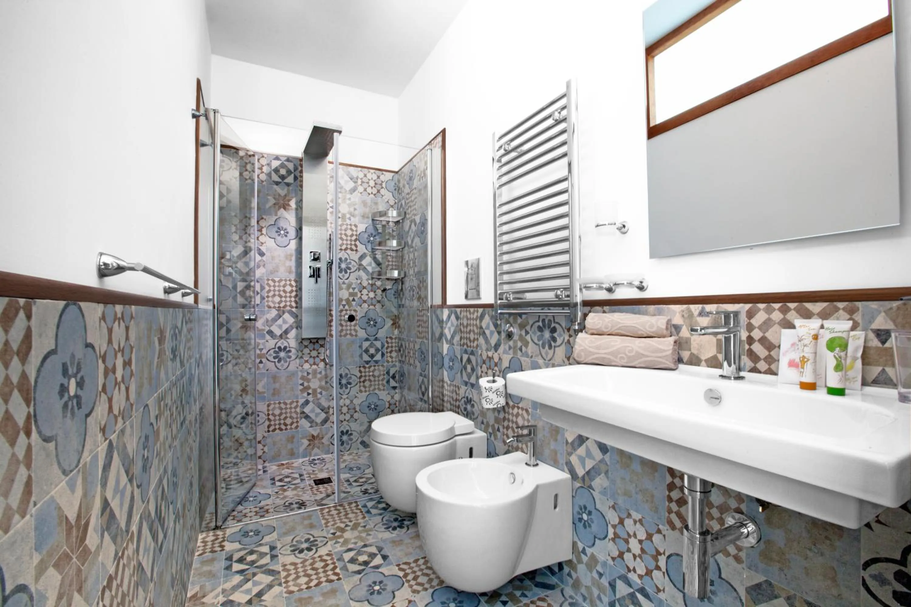 Bathroom in La Terrazza 38