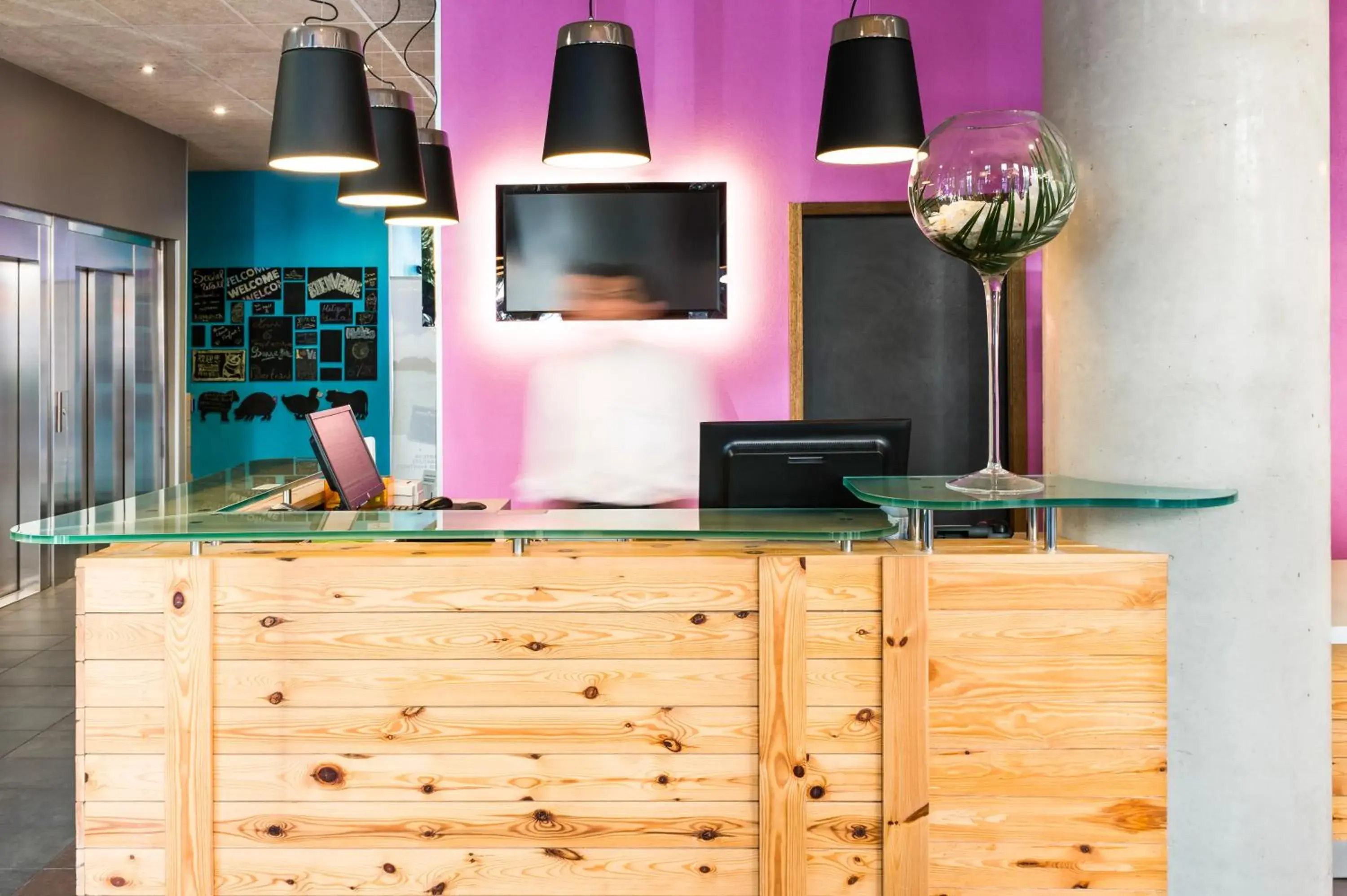 Lobby or reception in Ibis Styles Lyon Centre - Gare Part Dieu Lobby or reception in Ibis Styles Lyon Centre - Gare Part Dieu