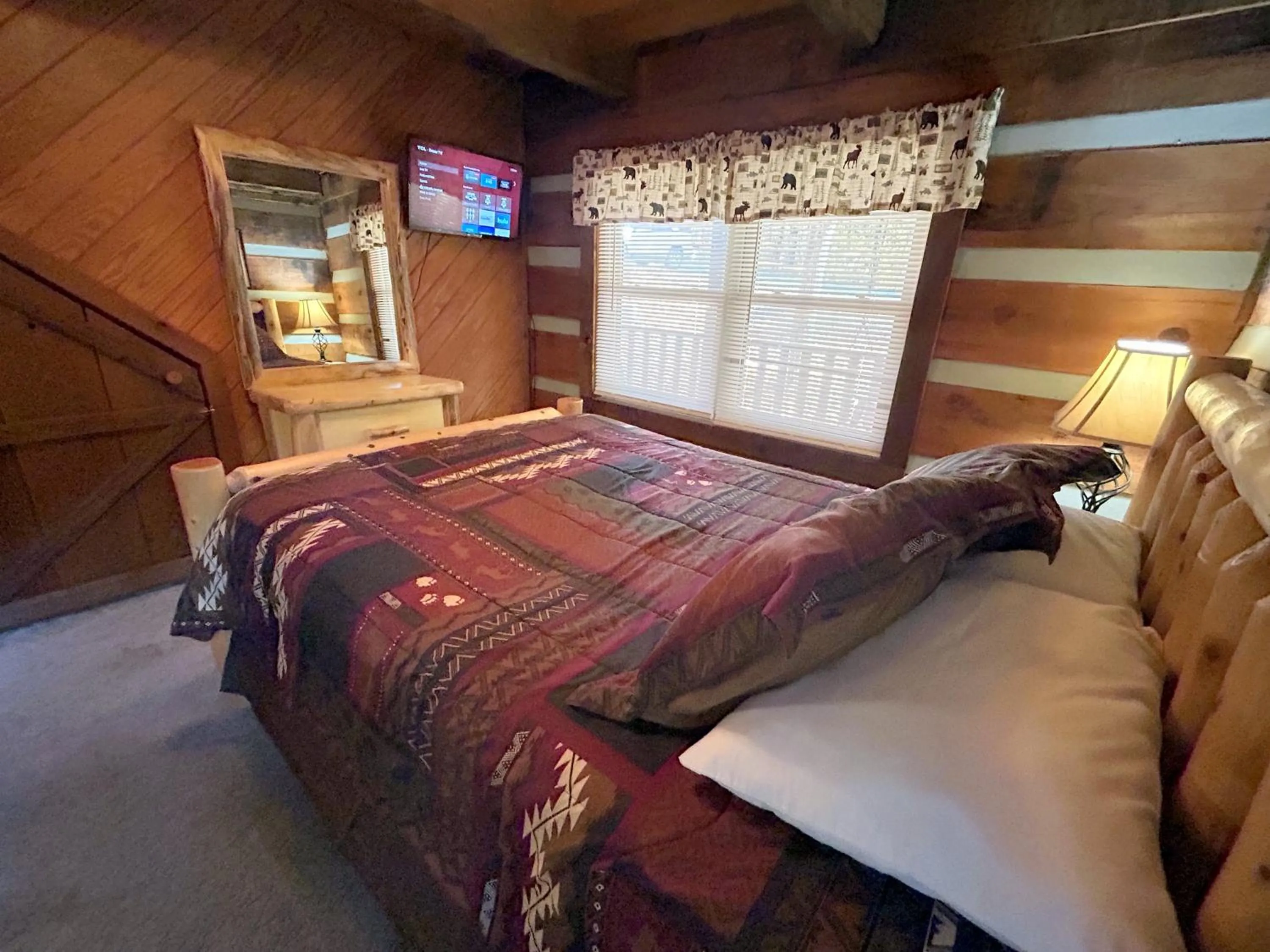 Bed in Emerald Woods