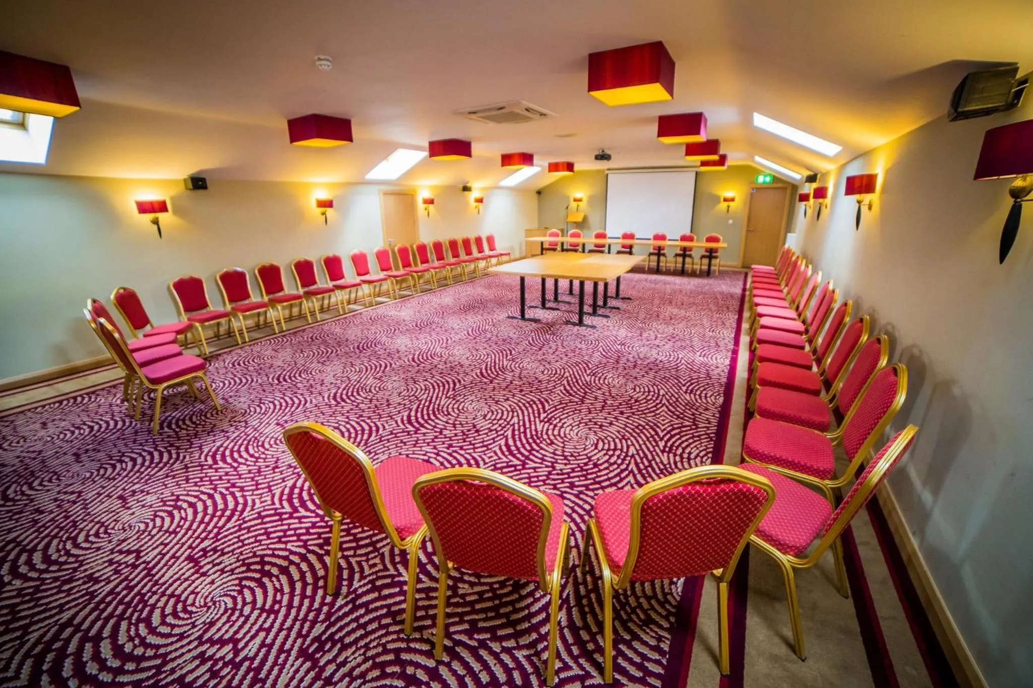 Banquet/Function facilities in Curran Court Hotel