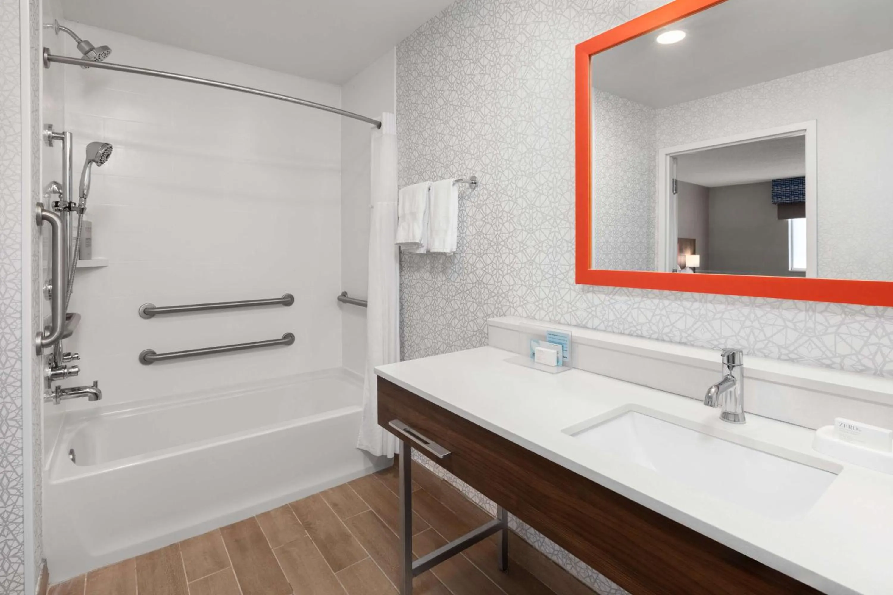 Bathroom in Hampton Inn & Suites Saginaw