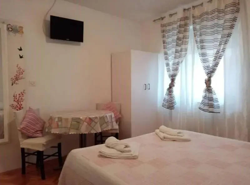 TV and multimedia, Bed in Apartmani Jela TV and multimedia, Bed in Apartmani Jela