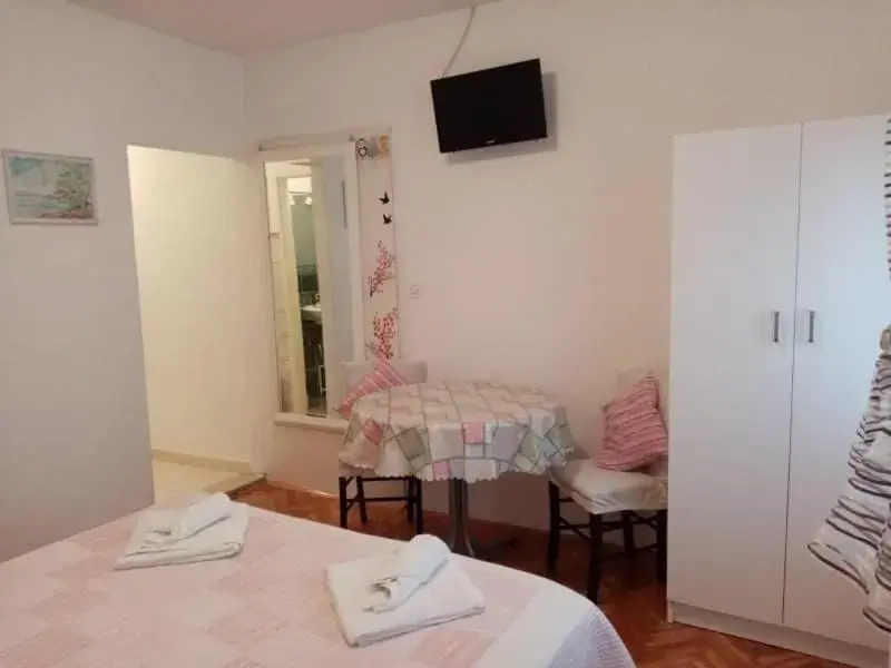 Communal lounge/ TV room, Bed in Apartmani Jela Communal lounge/ TV room, Bed in Apartmani Jela