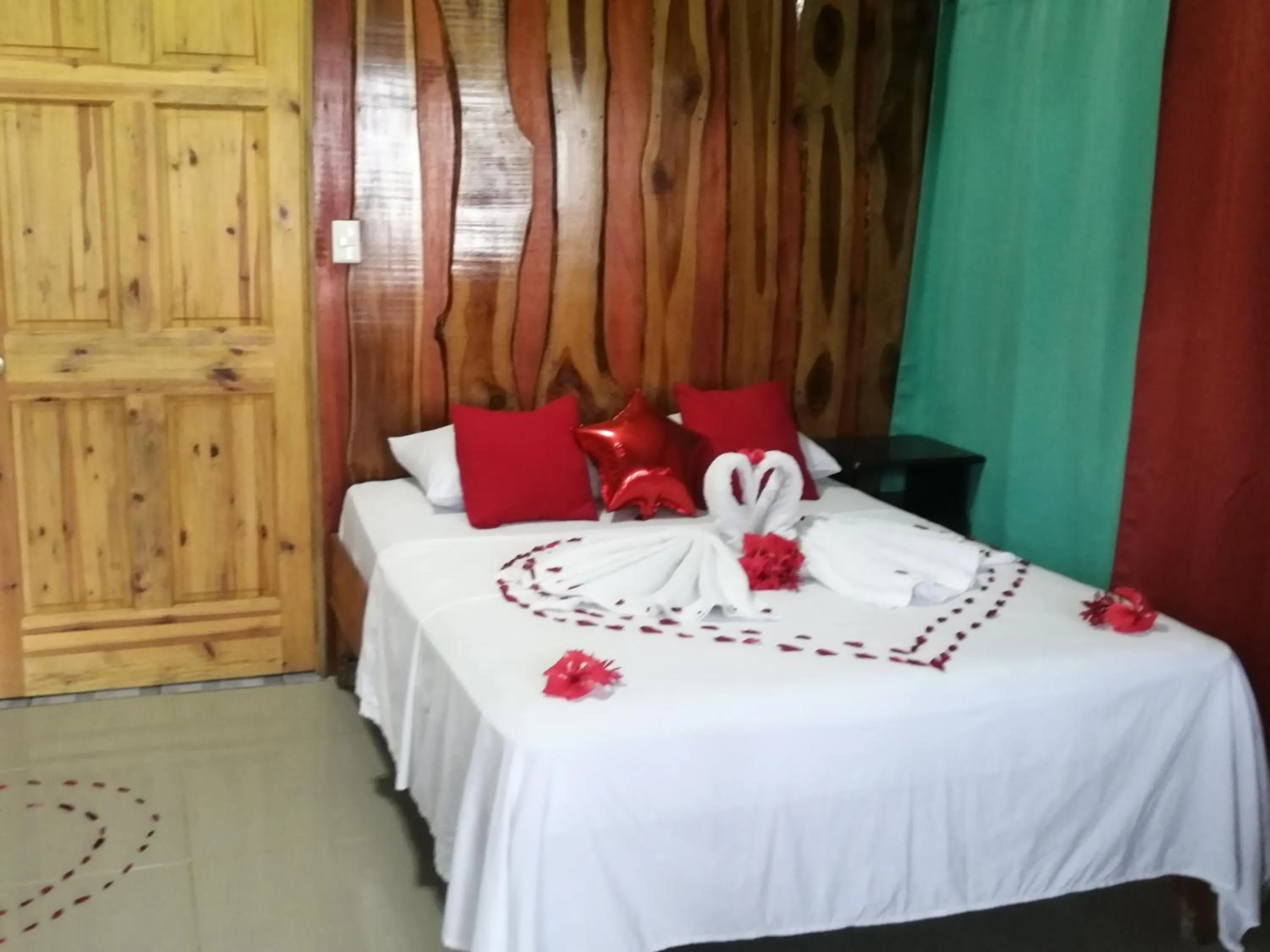 Bed in The Sunset Tucano Lodge