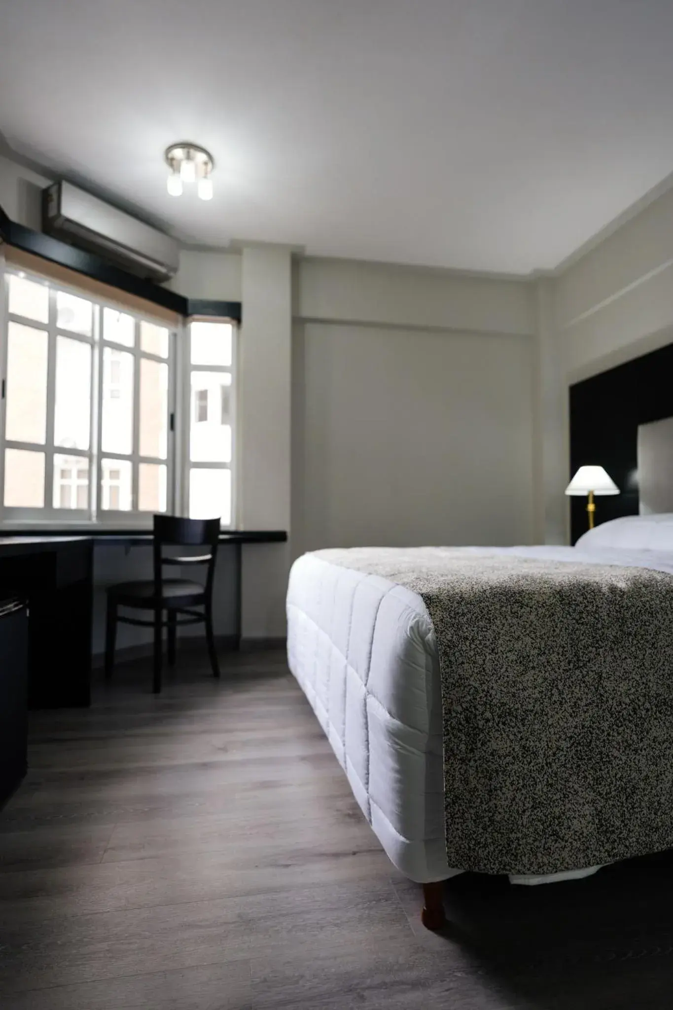 Bed in San Nicolas Plaza Bed in San Nicolas Plaza