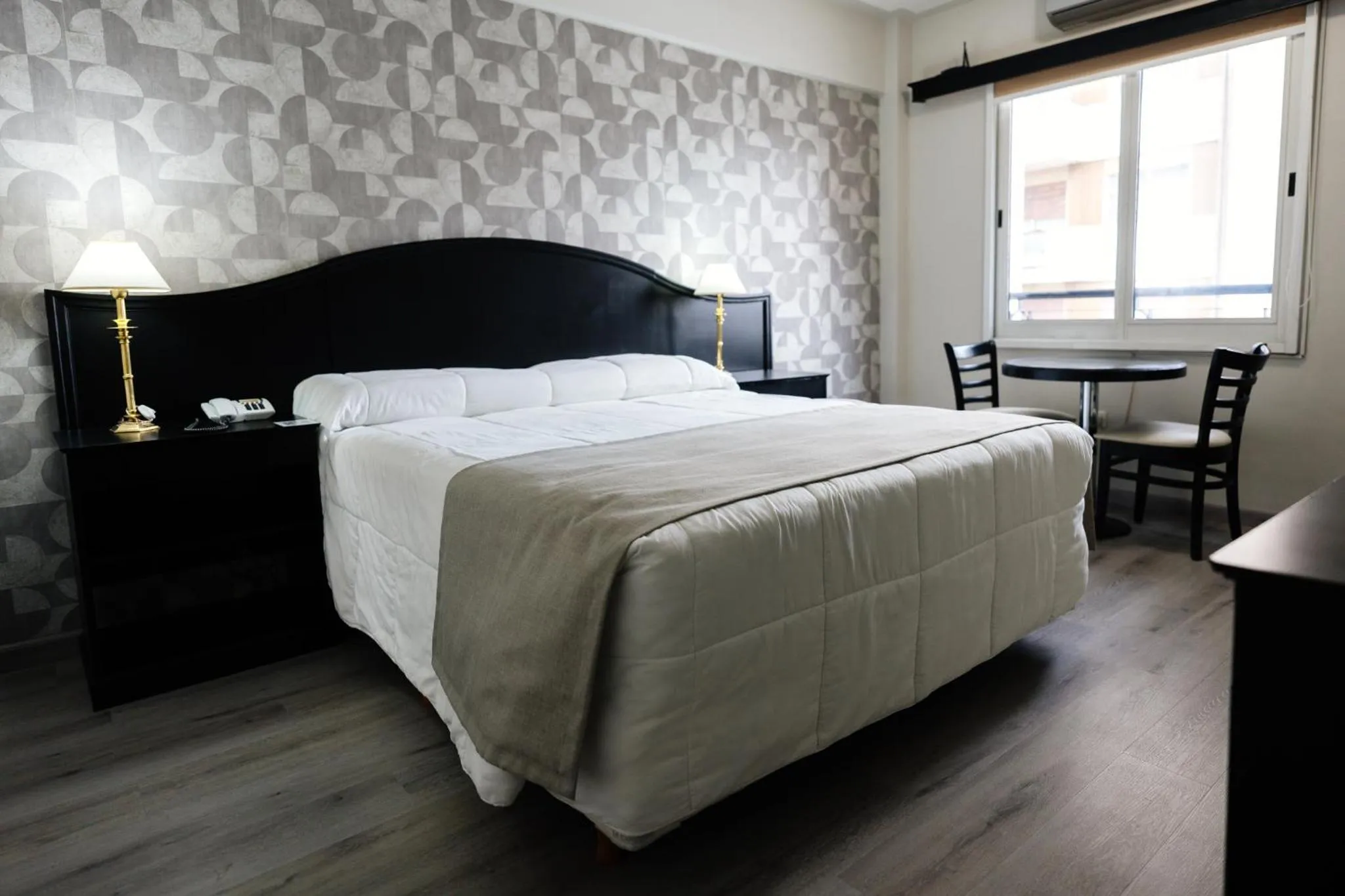 Bed in San Nicolas Plaza